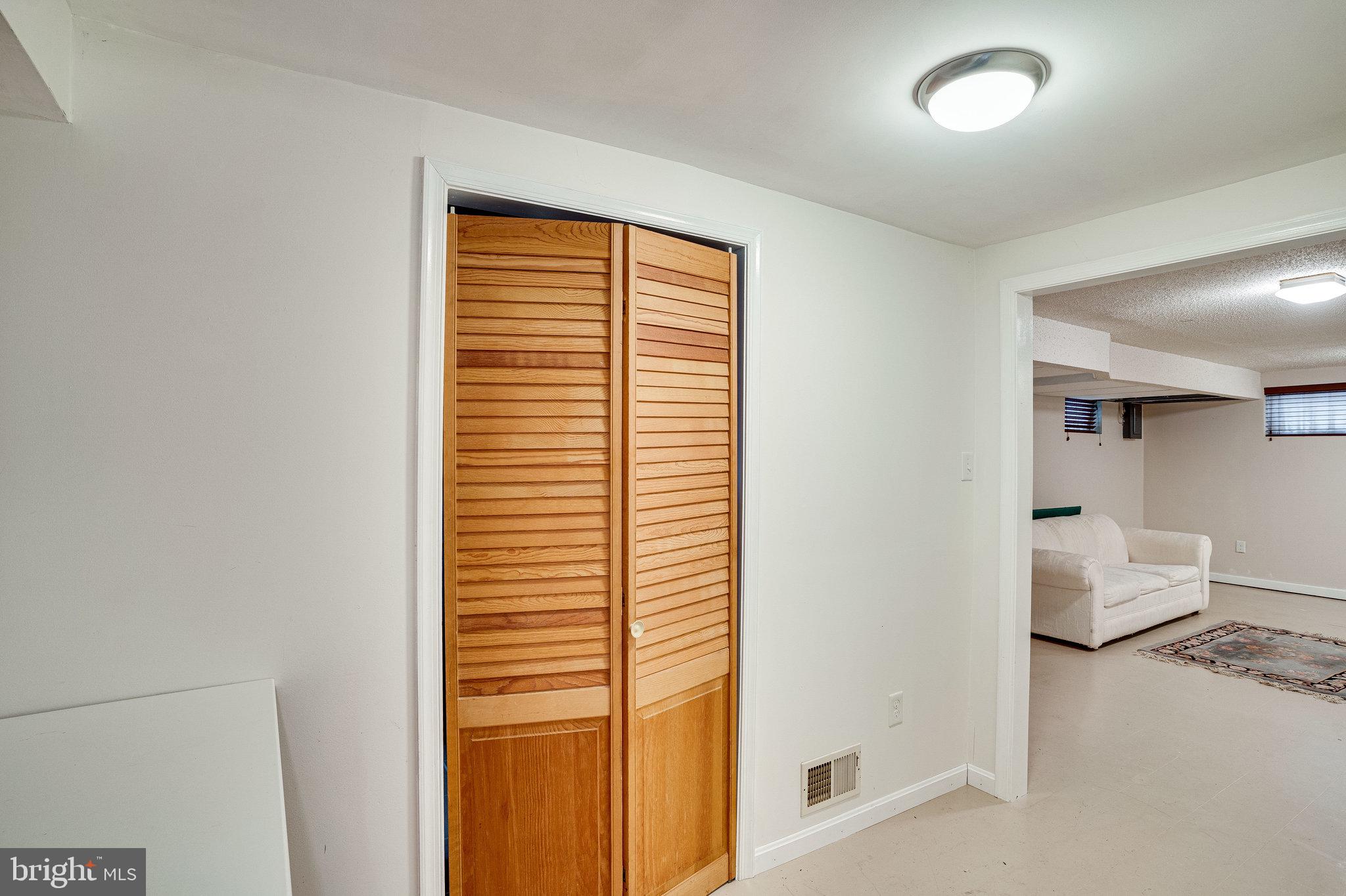 CHURCH COURTS - Residential