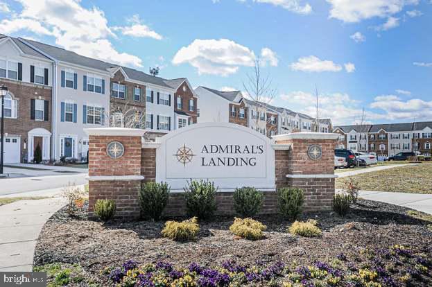 ADMIRALS LANDING - Residential