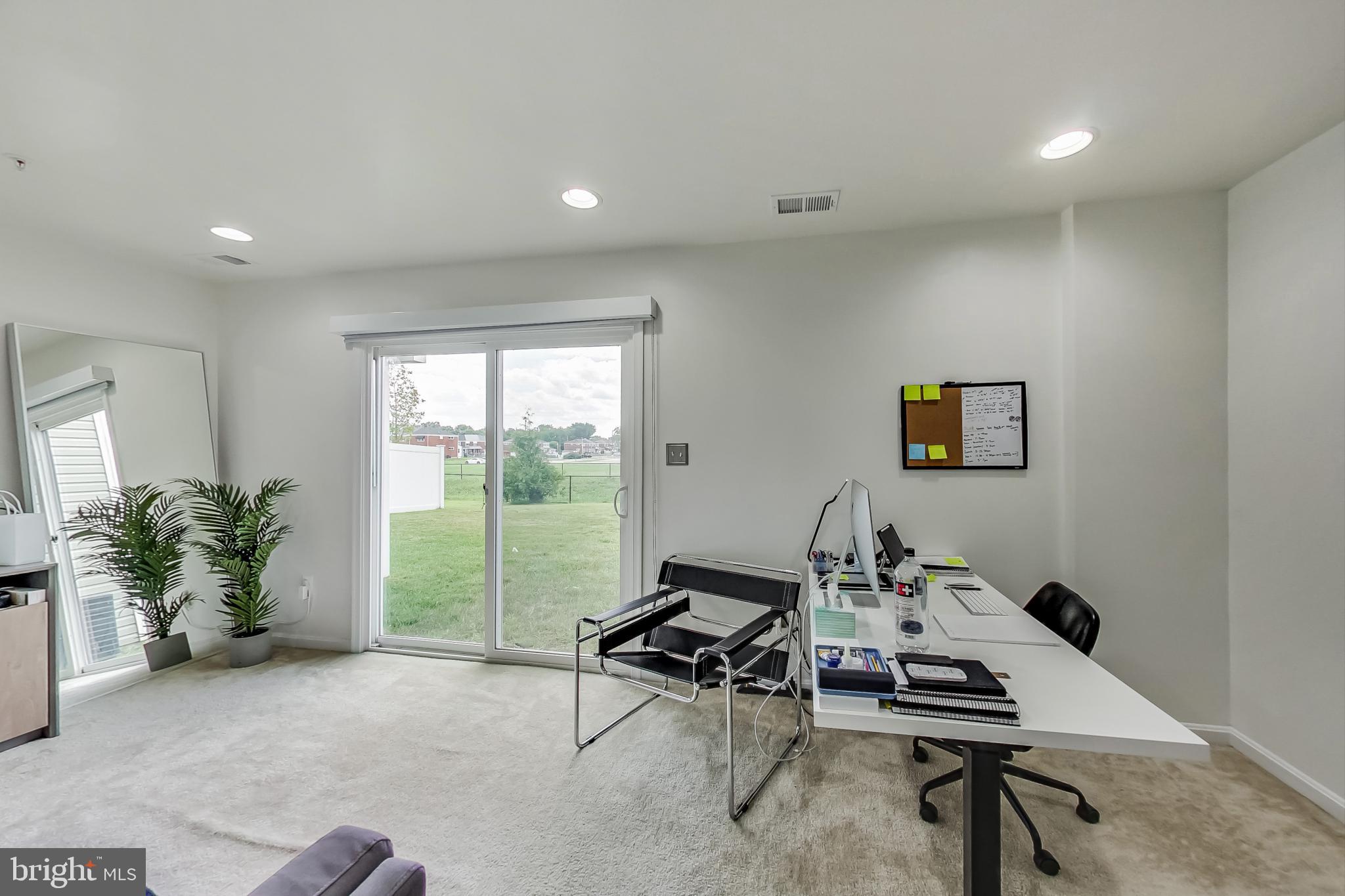 ADMIRALS LANDING - Residential