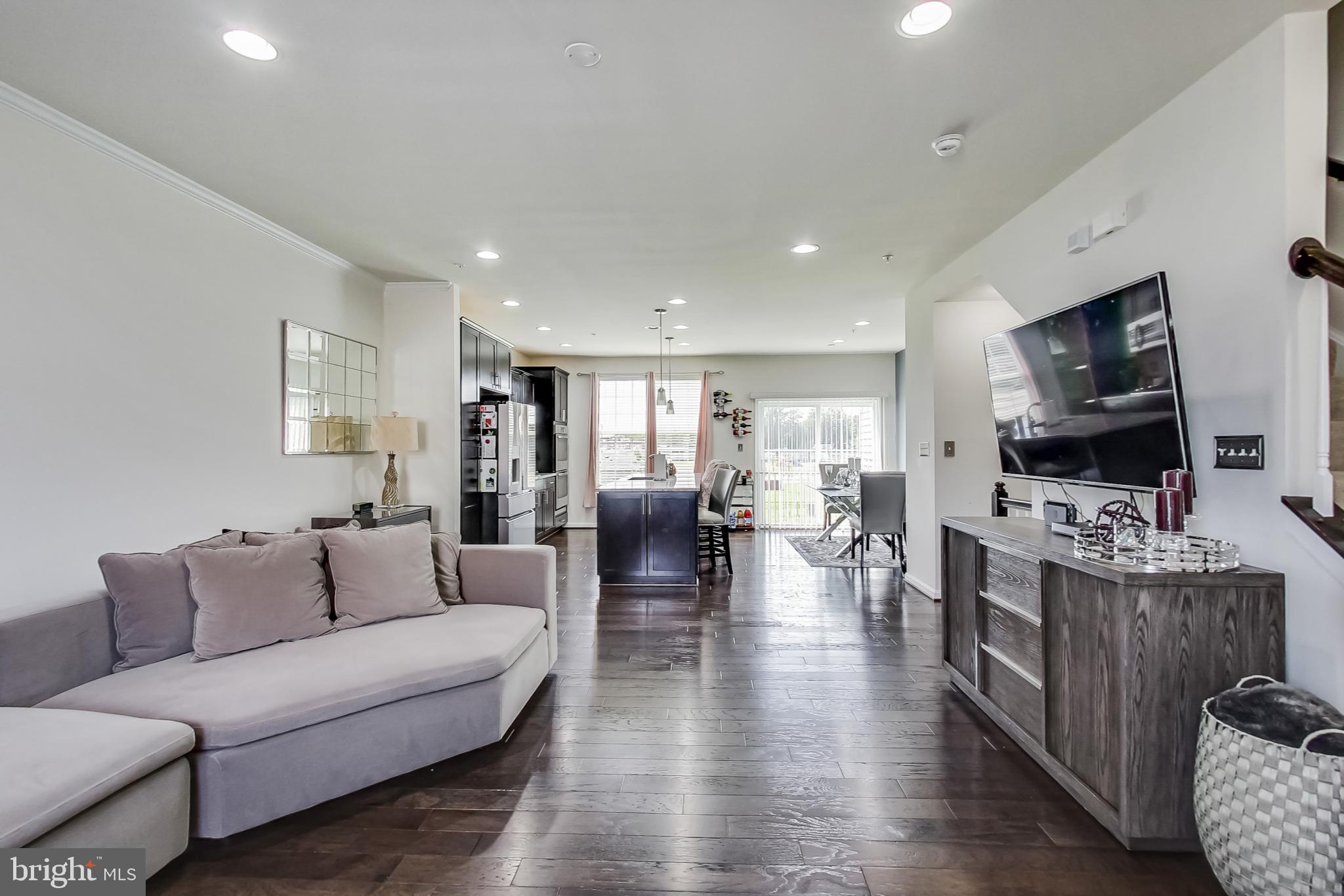 ADMIRALS LANDING - Residential