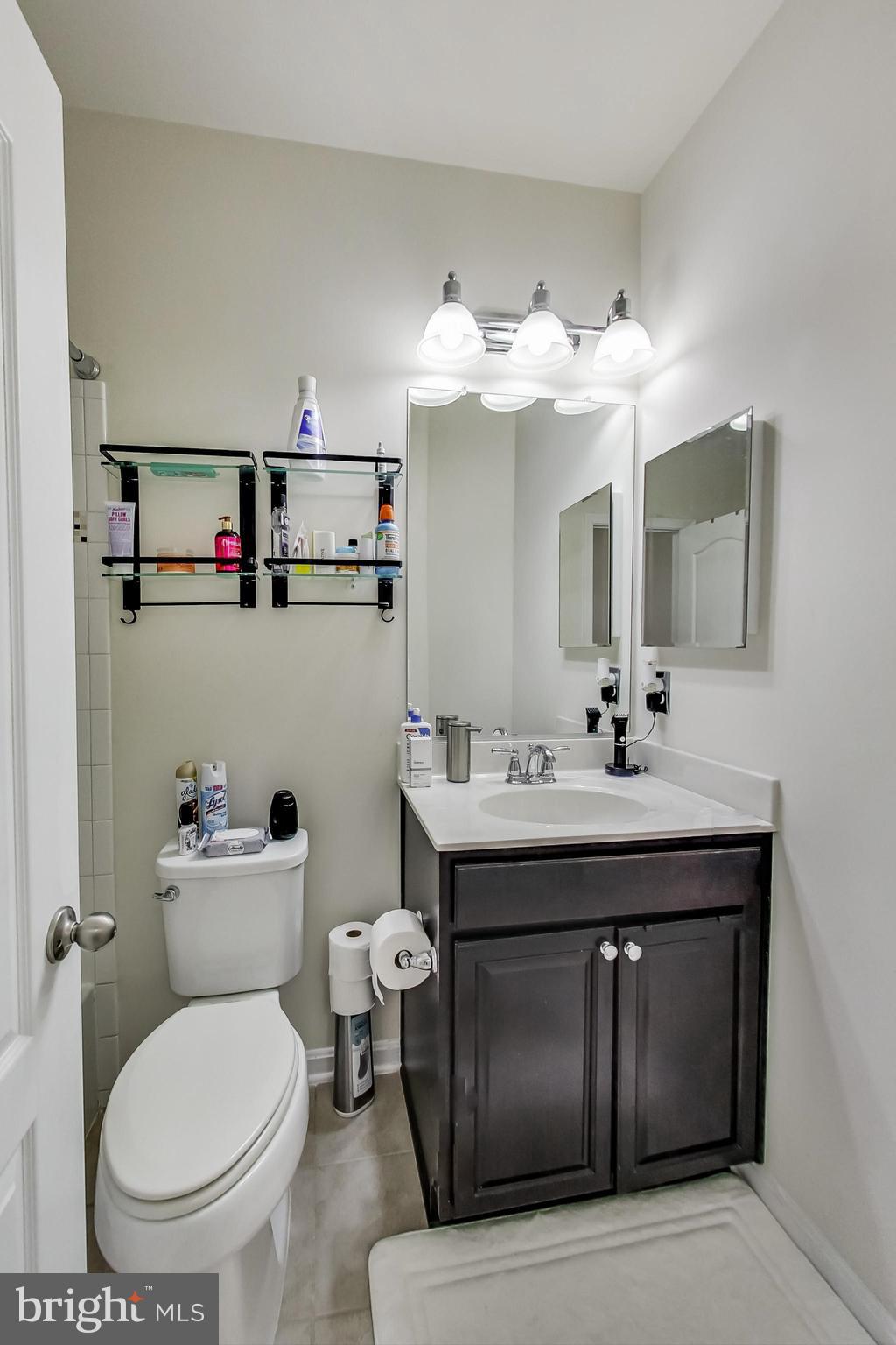 ADMIRALS LANDING - Residential