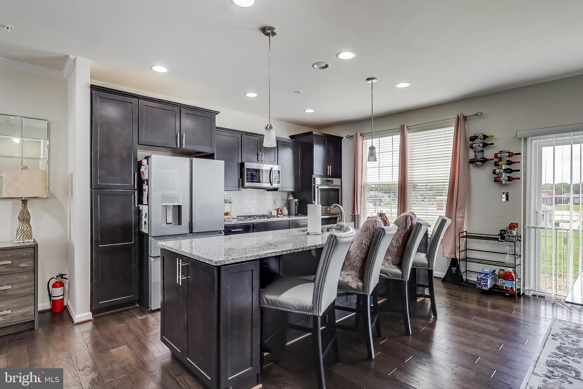 ADMIRALS LANDING - Residential