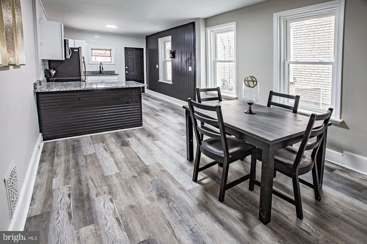 HEDGEVILLE - Residential