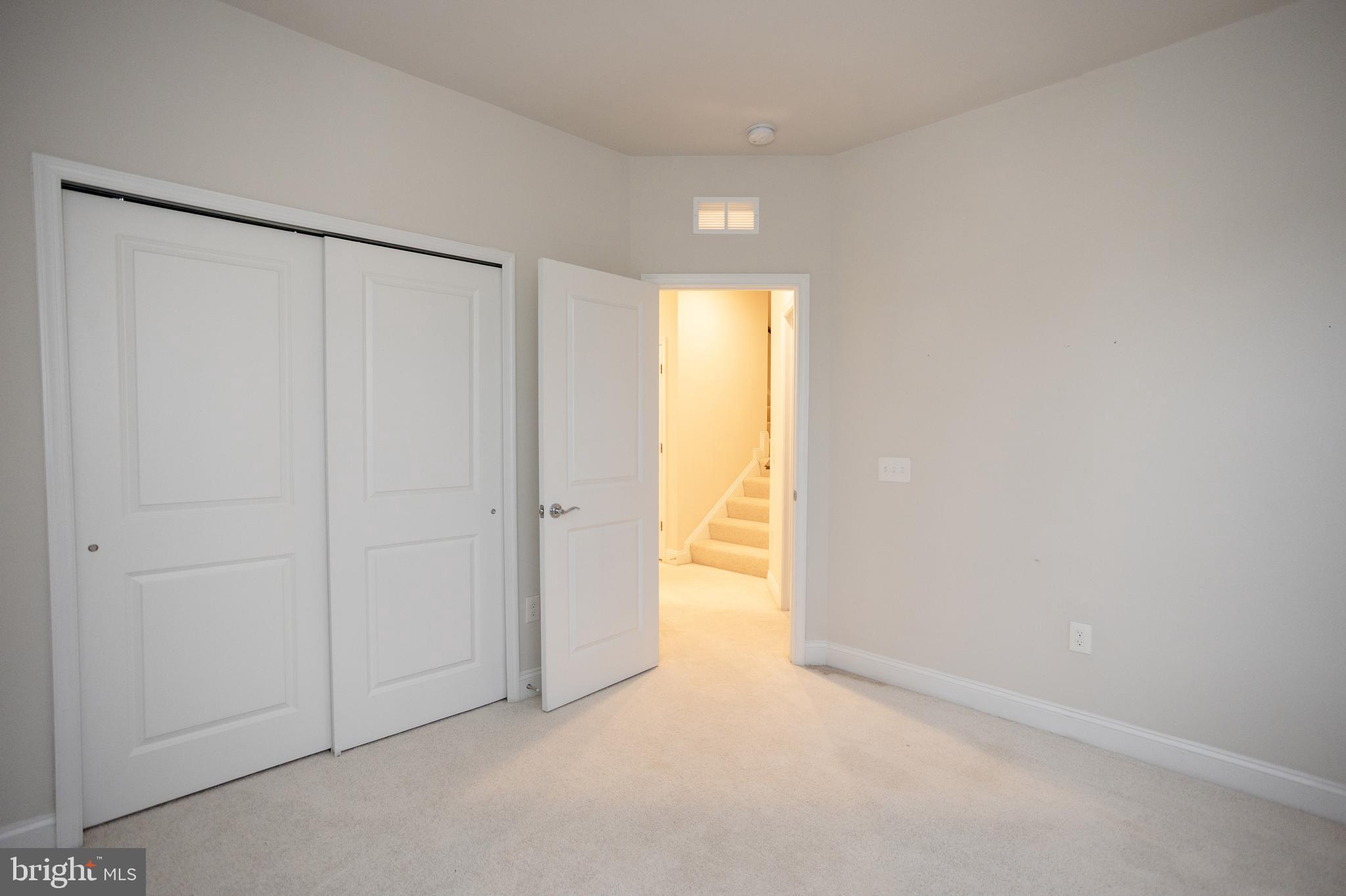 POTOMAC SHORES - Residential Lease