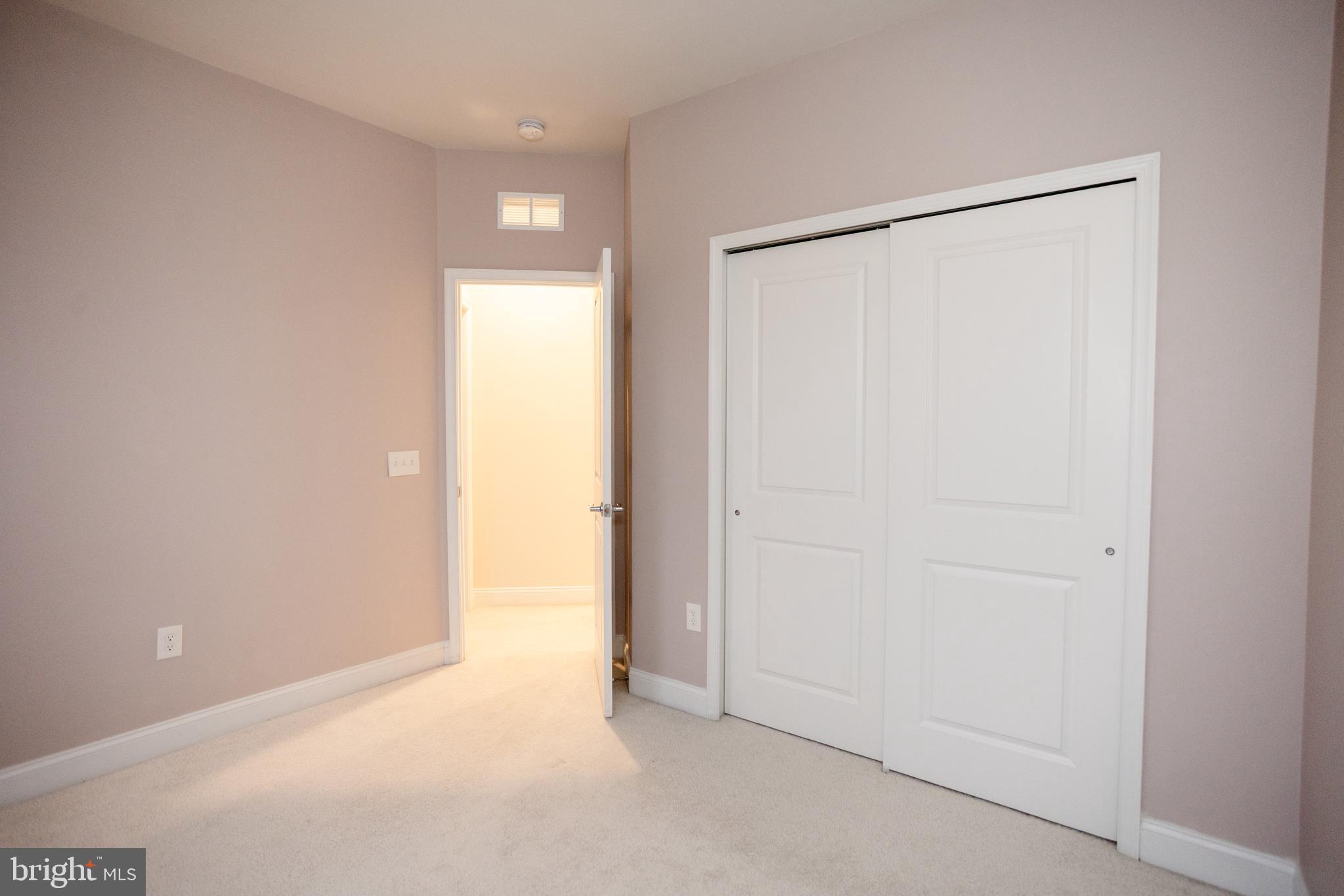 POTOMAC SHORES - Residential Lease