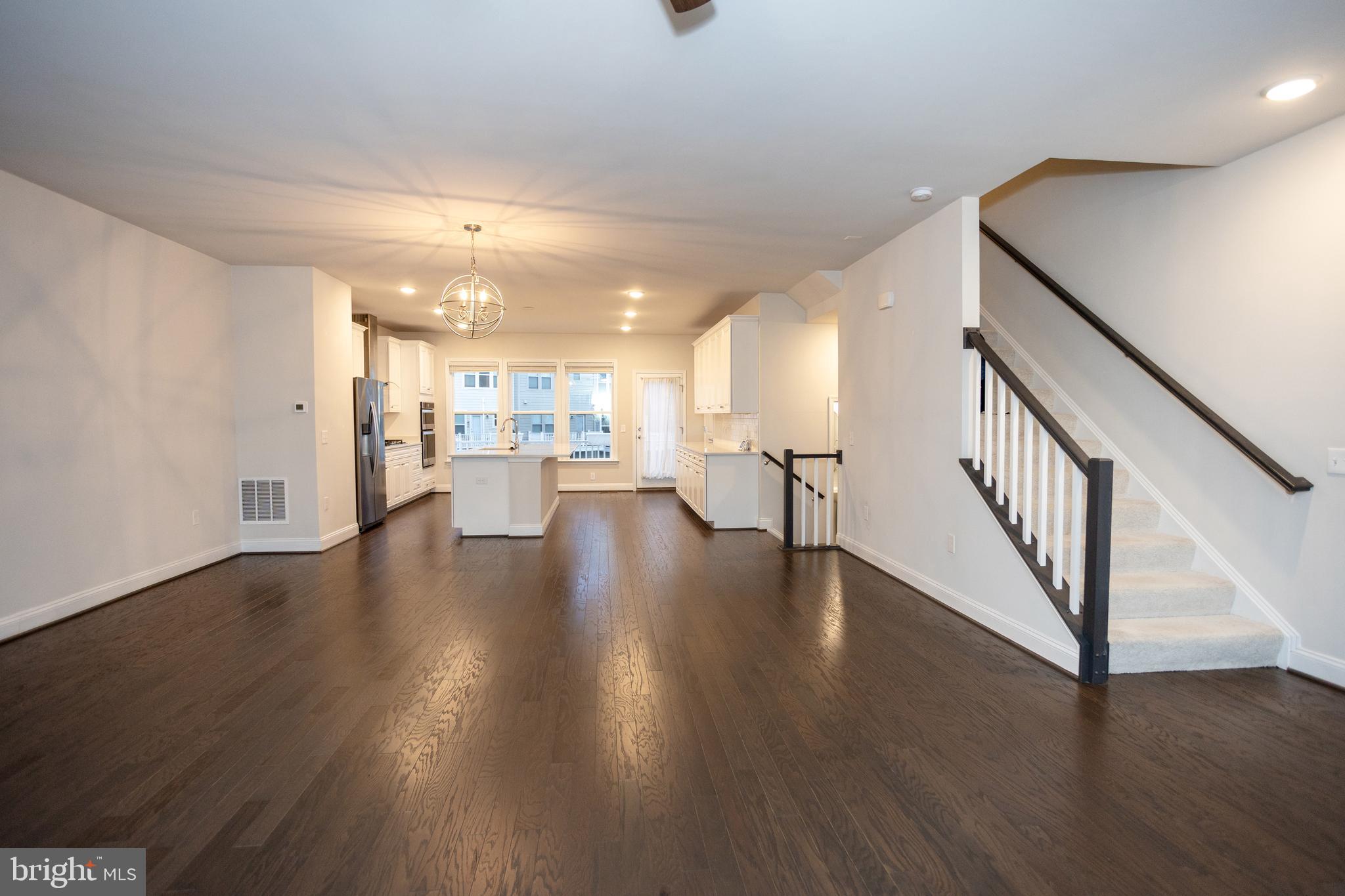 POTOMAC SHORES - Residential Lease