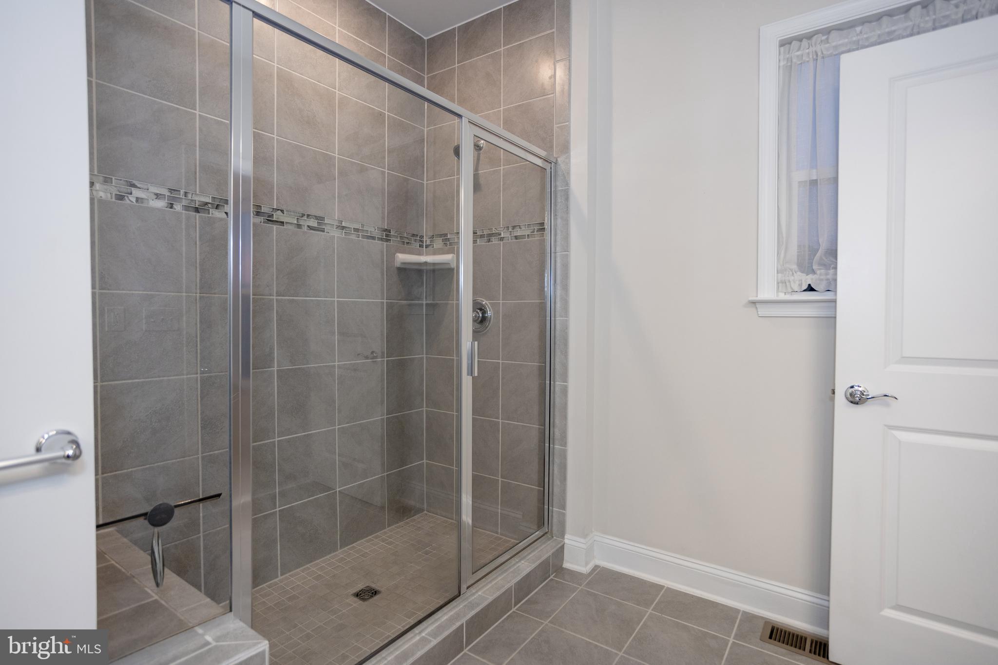 POTOMAC SHORES - Residential Lease