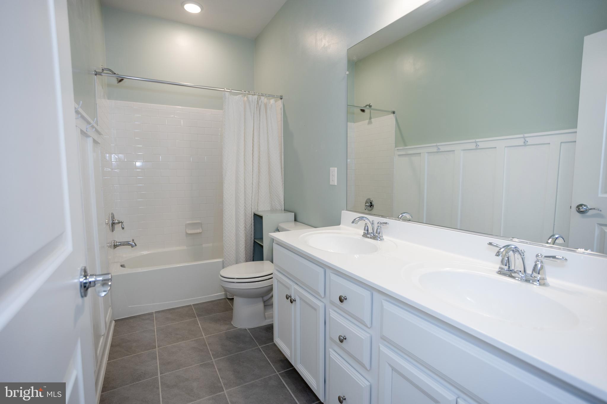 POTOMAC SHORES - Residential Lease