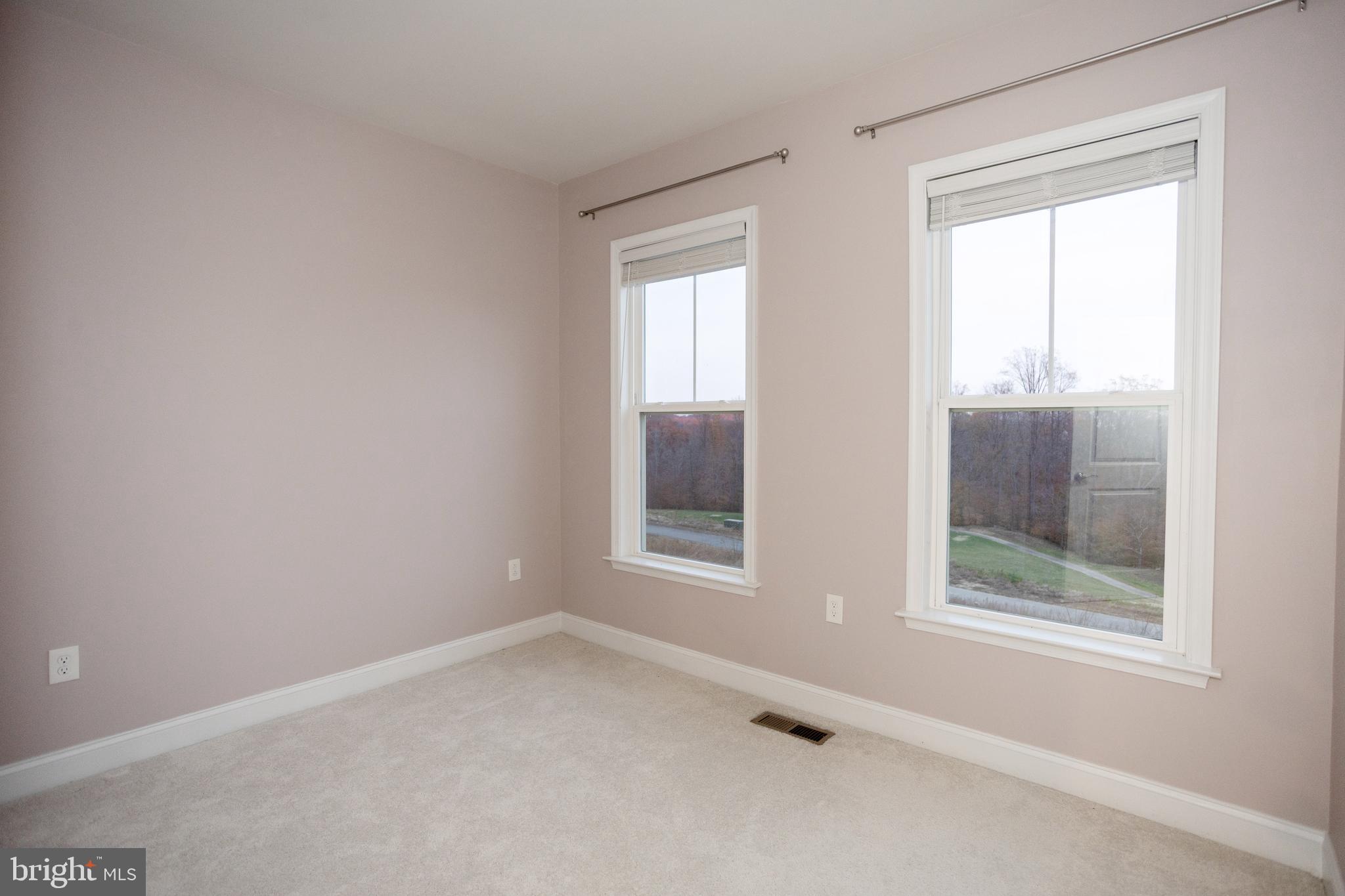 POTOMAC SHORES - Residential Lease