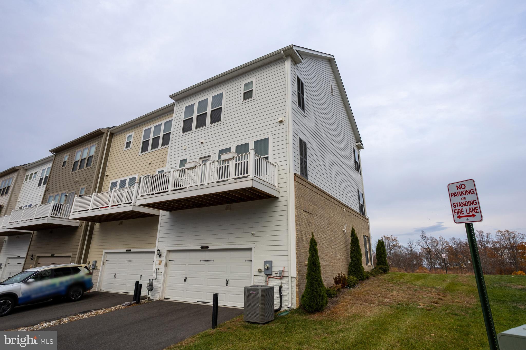 POTOMAC SHORES - Residential Lease