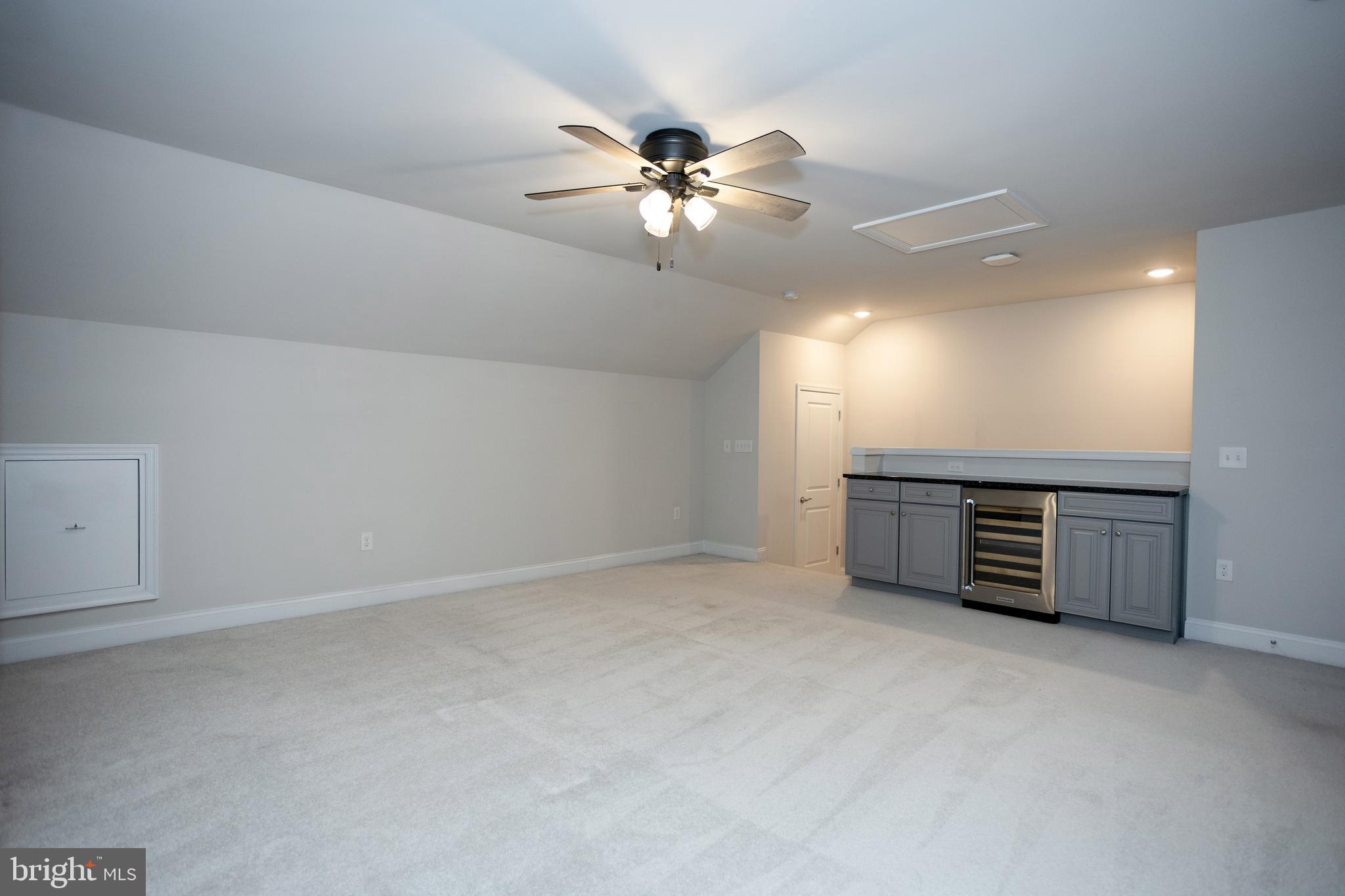 POTOMAC SHORES - Residential Lease