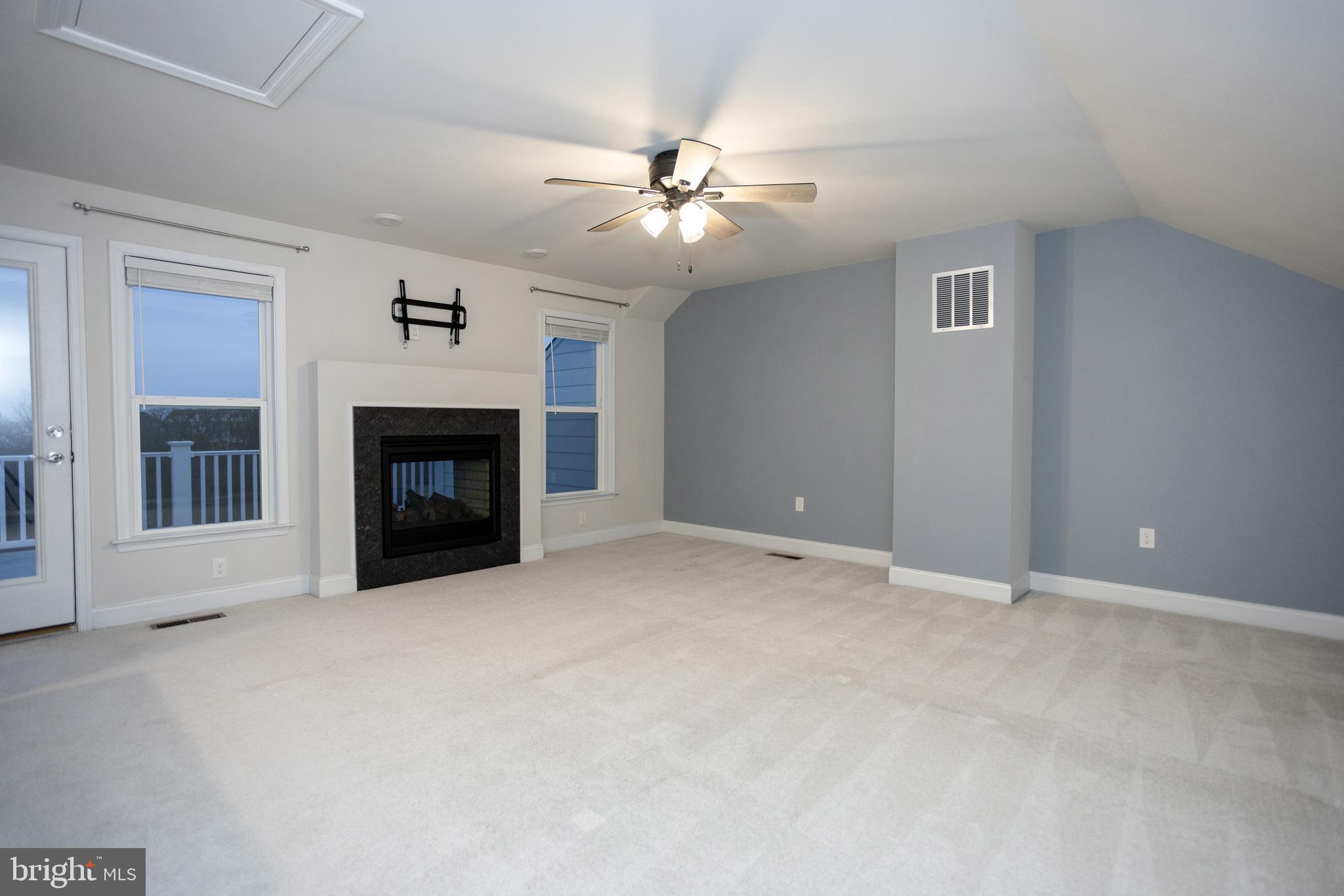 POTOMAC SHORES - Residential Lease