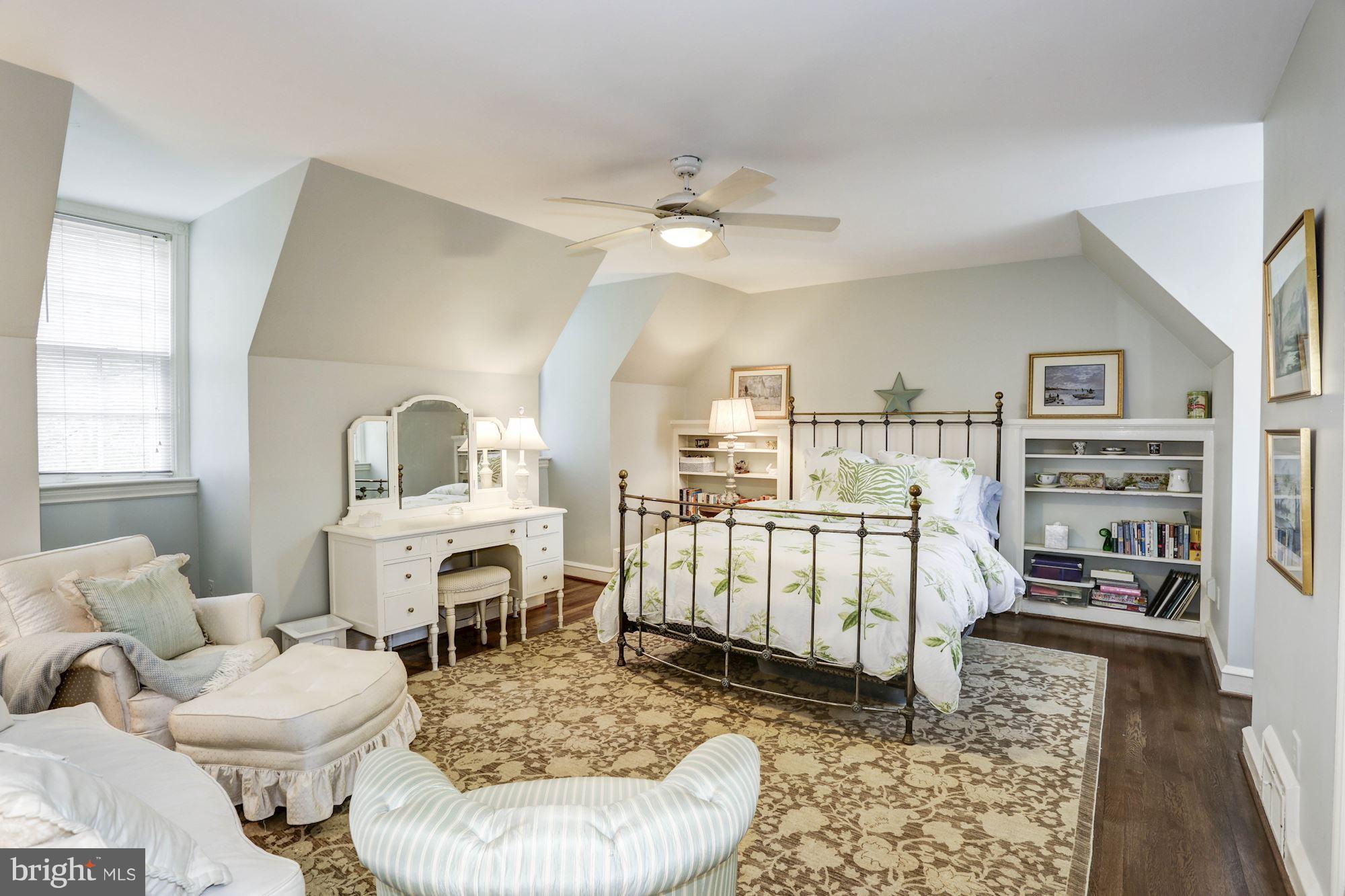 CHEVY CHASE - Residential