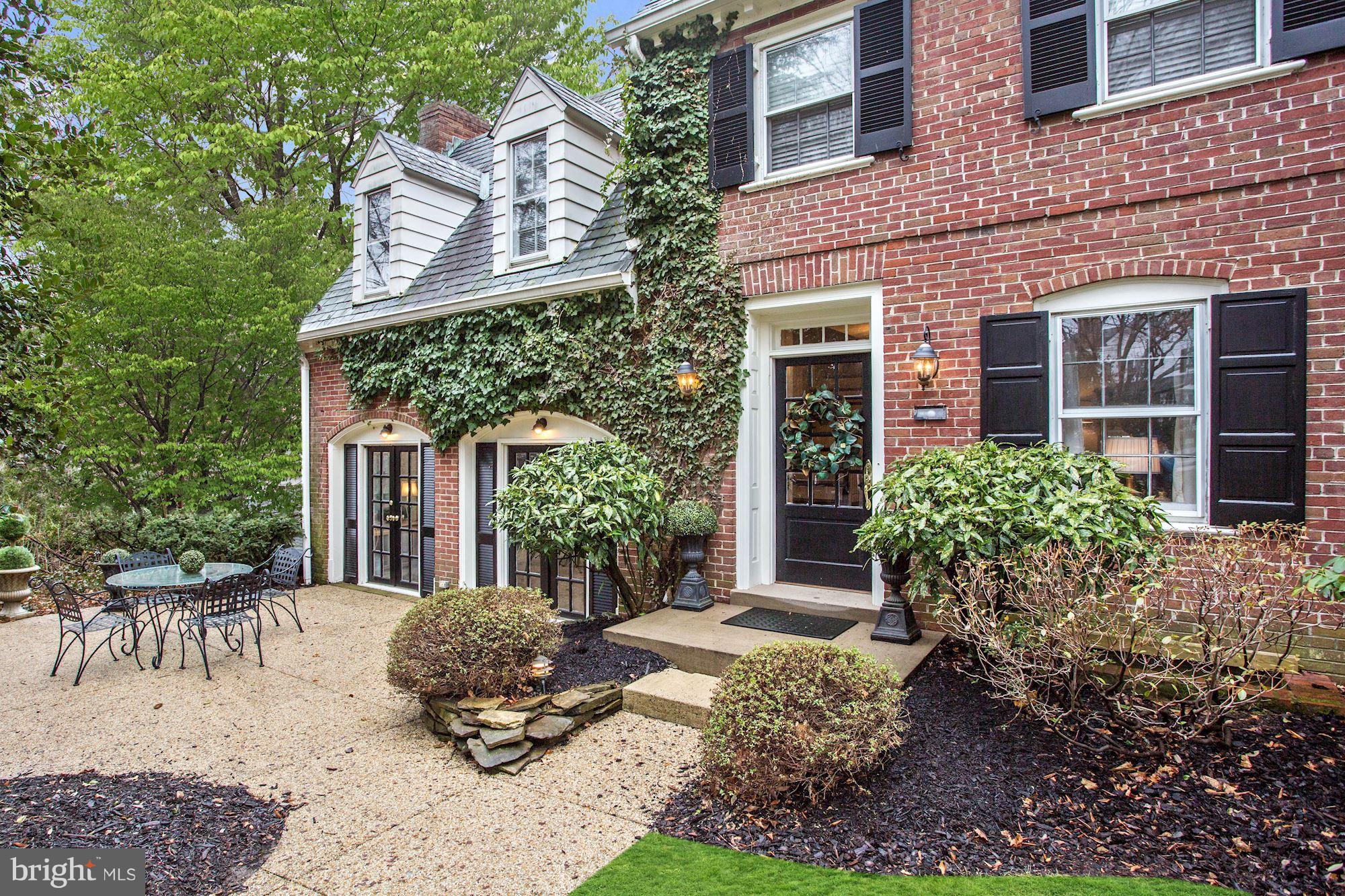 CHEVY CHASE - Residential