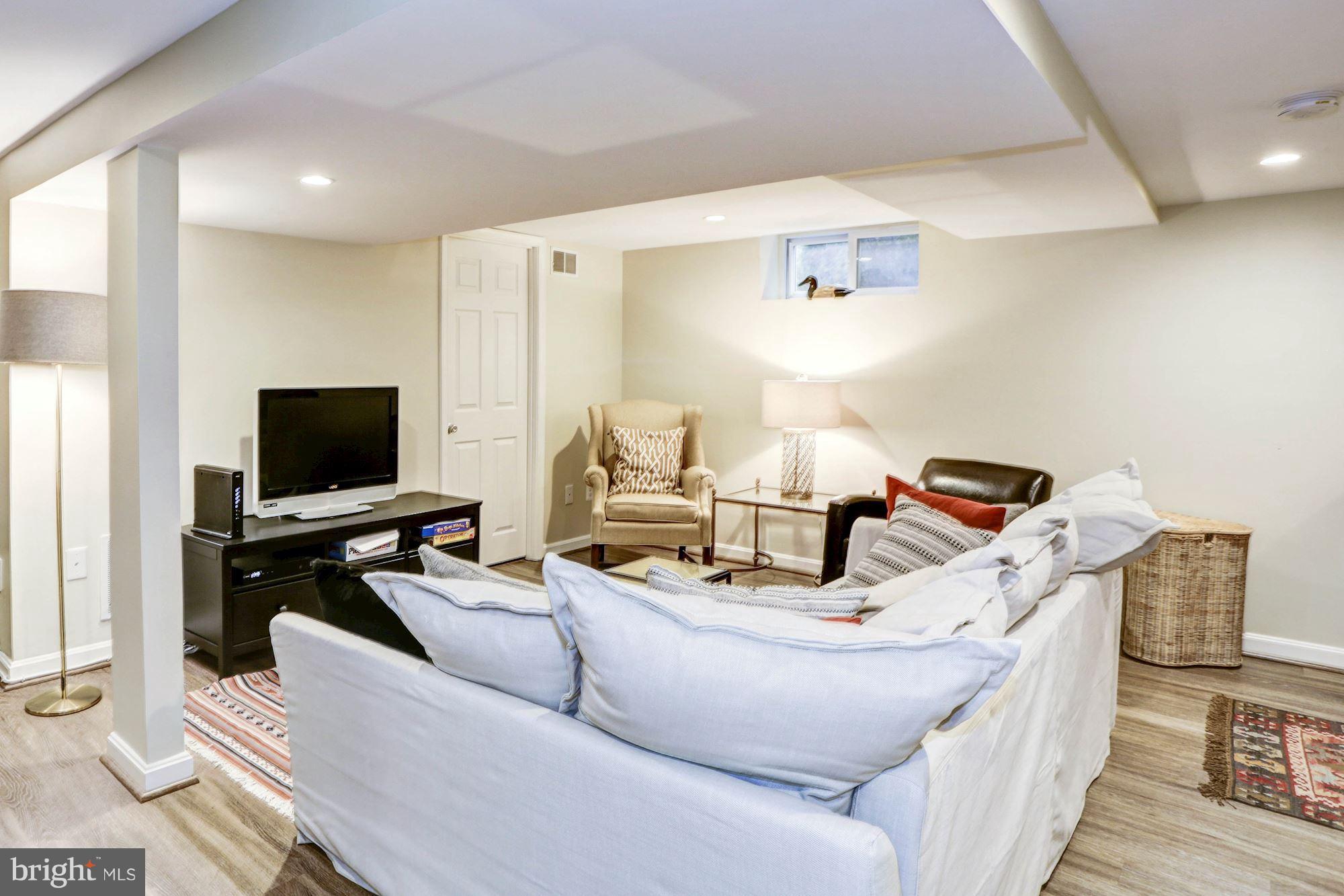 CHEVY CHASE - Residential