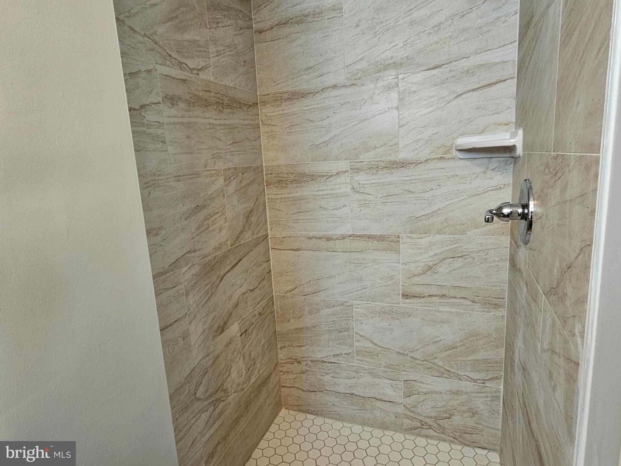 EDMONDSON HEIGHTS - Residential Lease