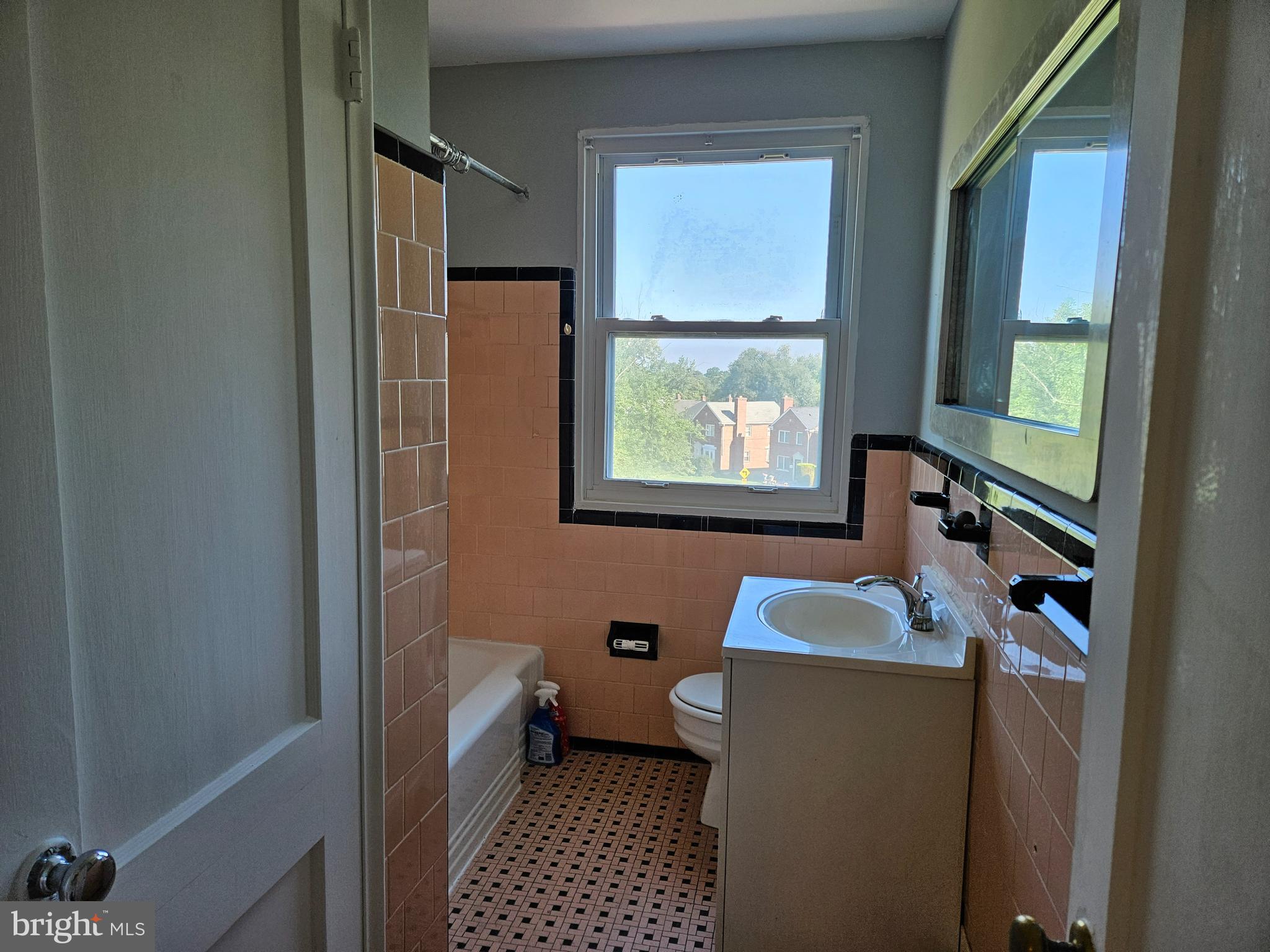 EDMONDSON HEIGHTS - Residential Lease