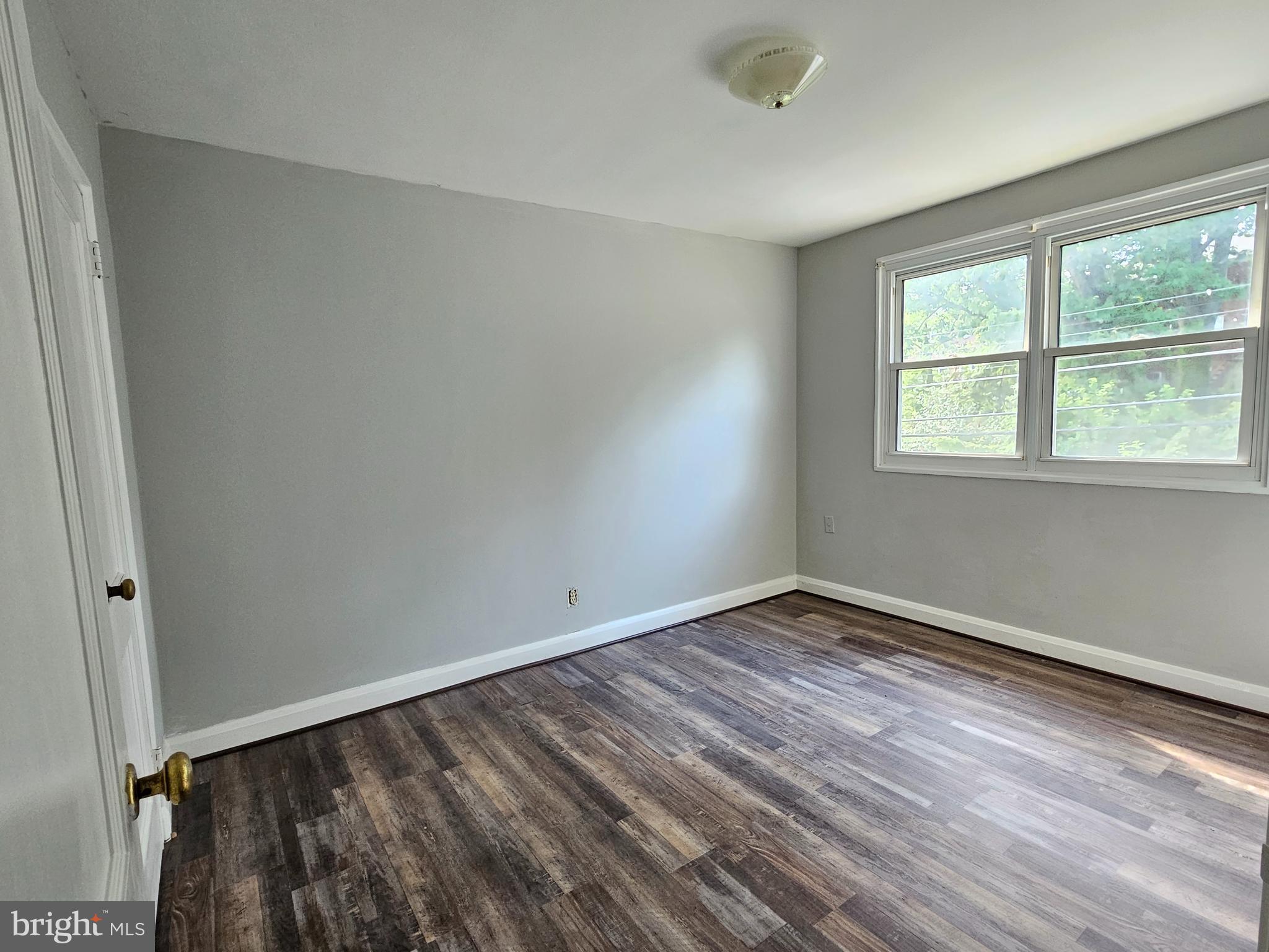 EDMONDSON HEIGHTS - Residential Lease