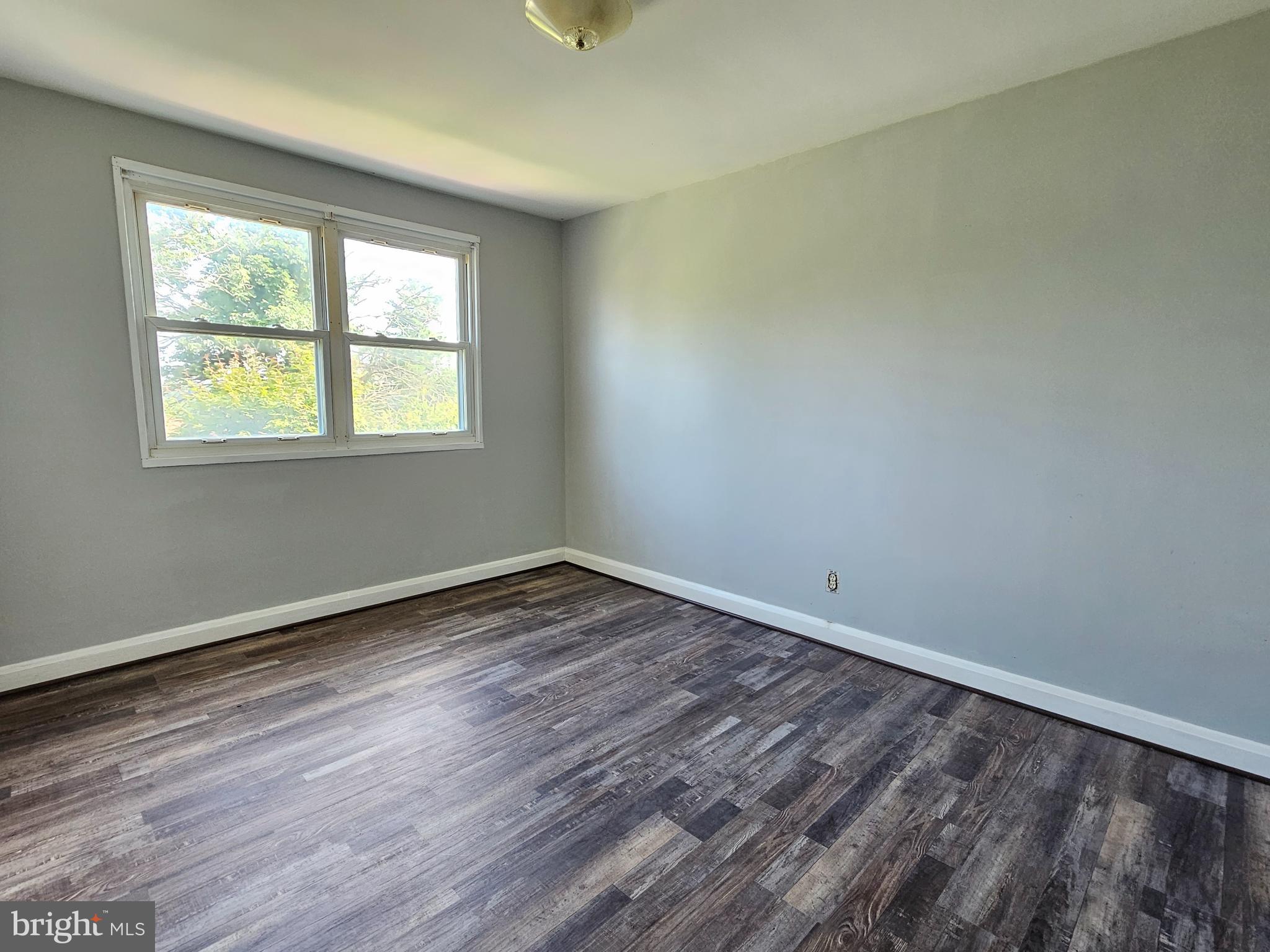 EDMONDSON HEIGHTS - Residential Lease