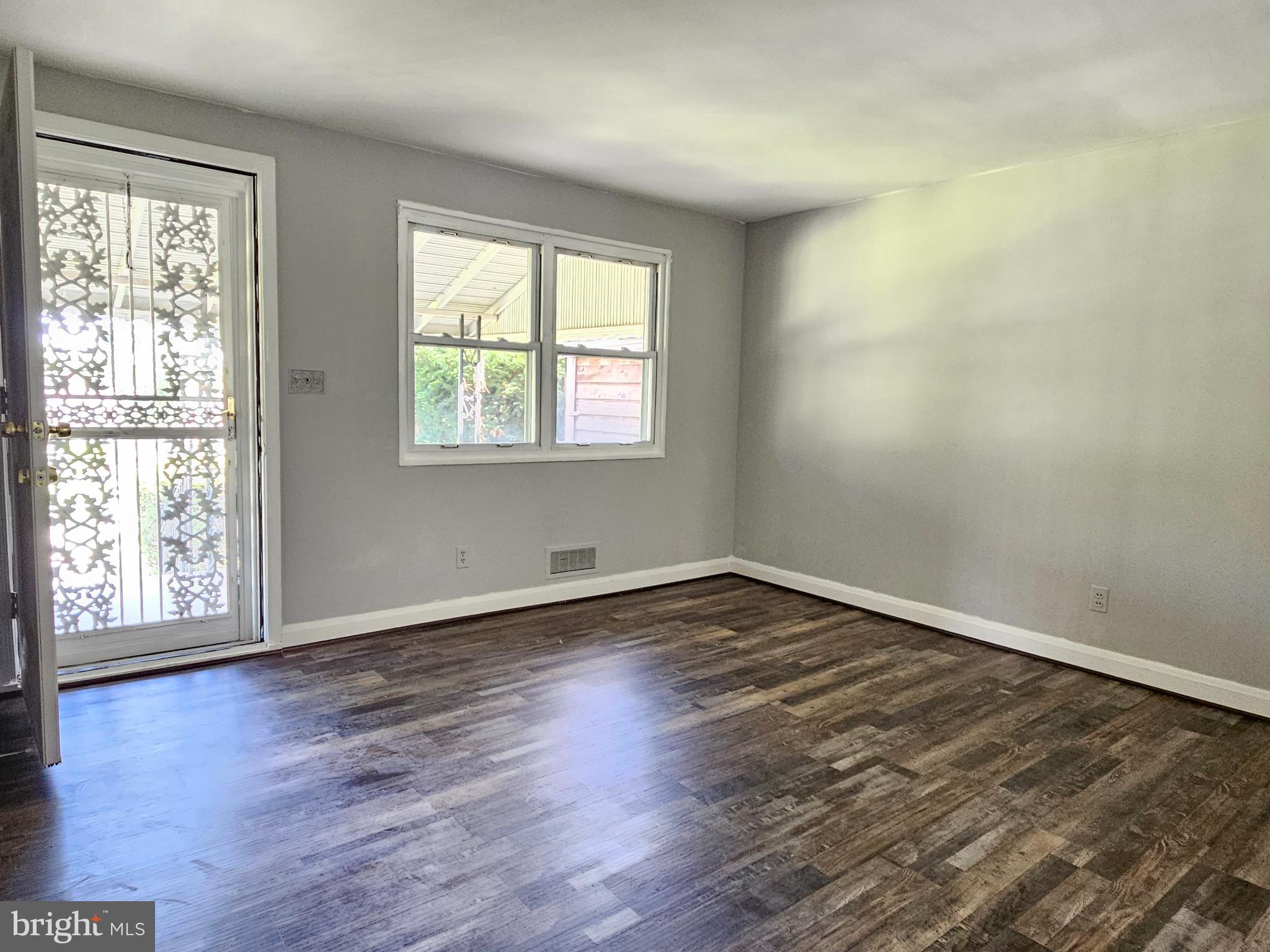 EDMONDSON HEIGHTS - Residential Lease