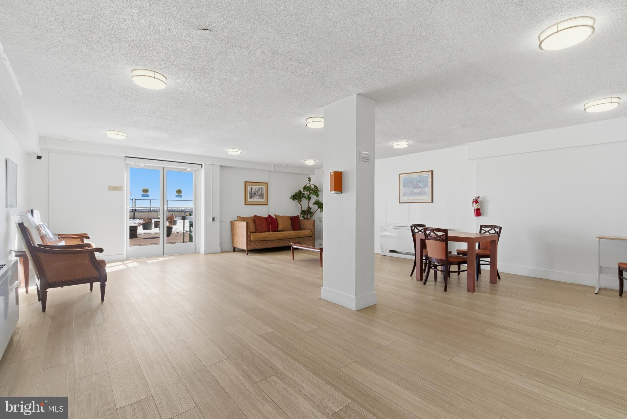 WILLOUGHBY OF CHEVY CHASE - Residential