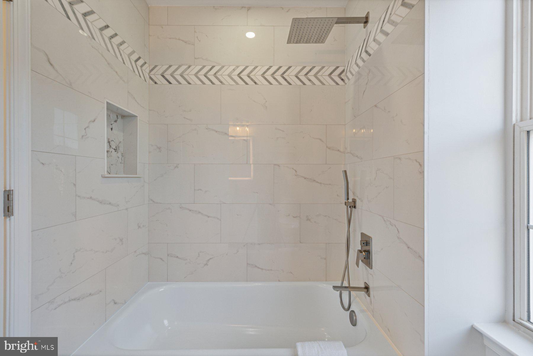 MANASSAS - Residential