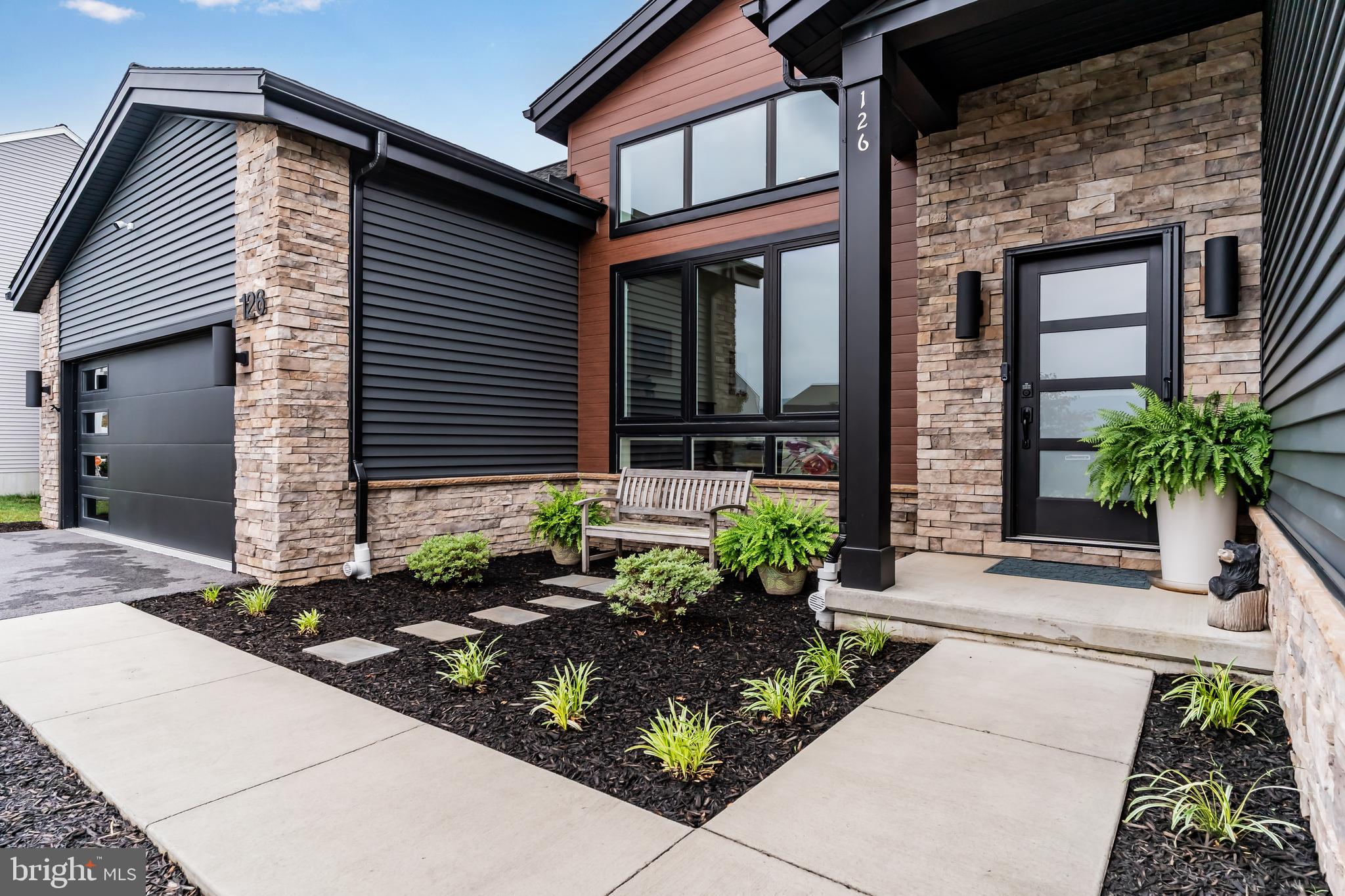 126 SOUTH MOUNTAIN DRIVE