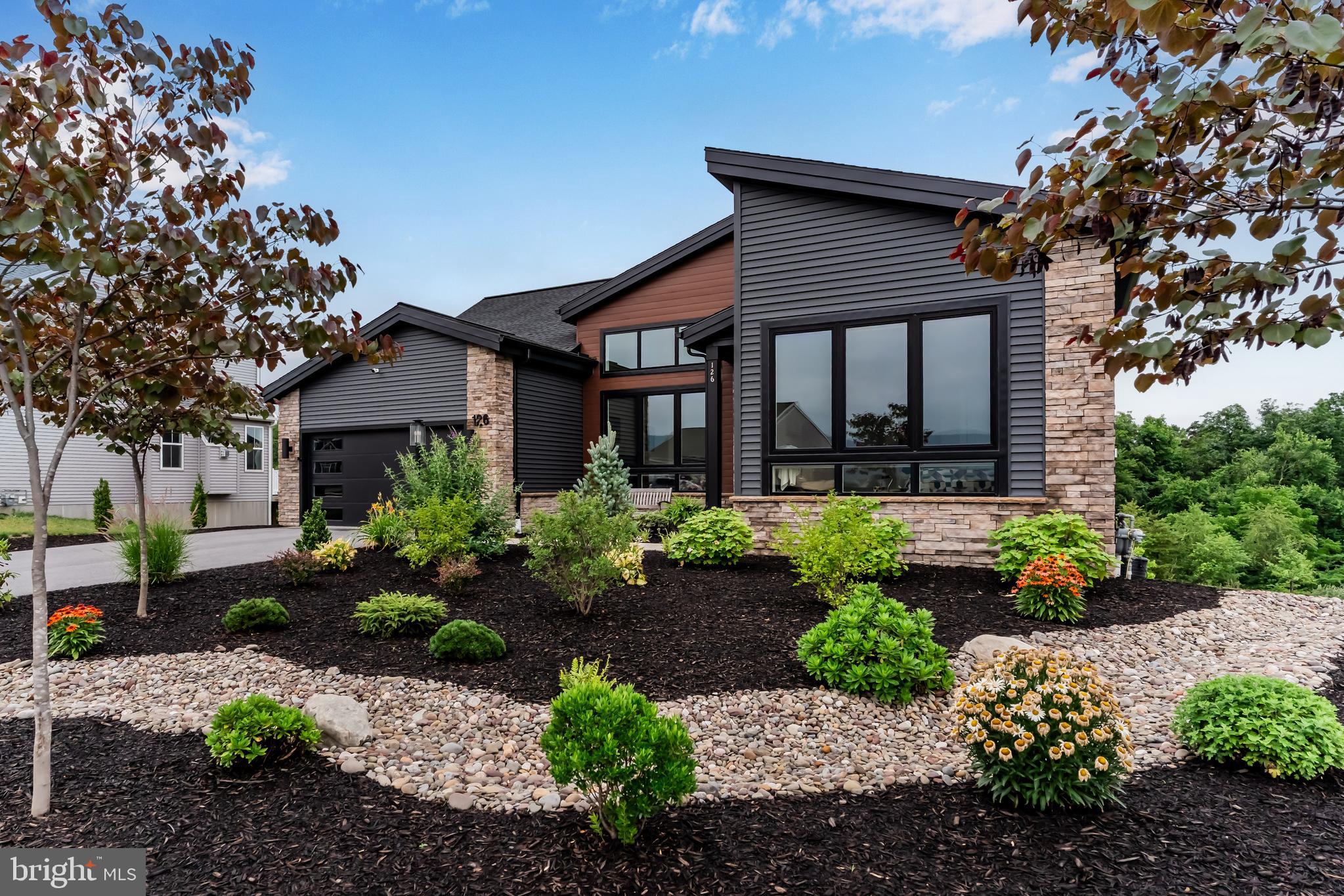 126 SOUTH MOUNTAIN DRIVE