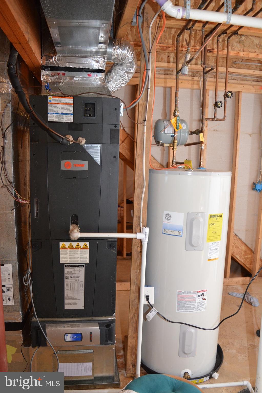 WARRENTON LAKES - Residential