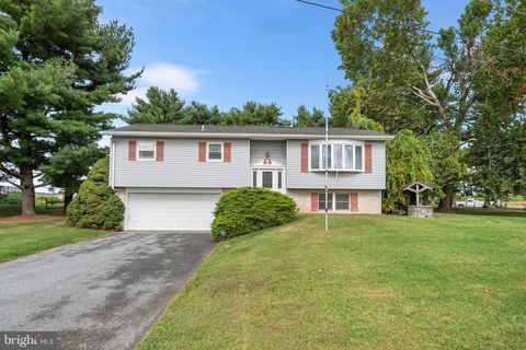 Photo of 96 Brubaker Road, LITITZ, PA 17543 (MLS # PALA2076778)