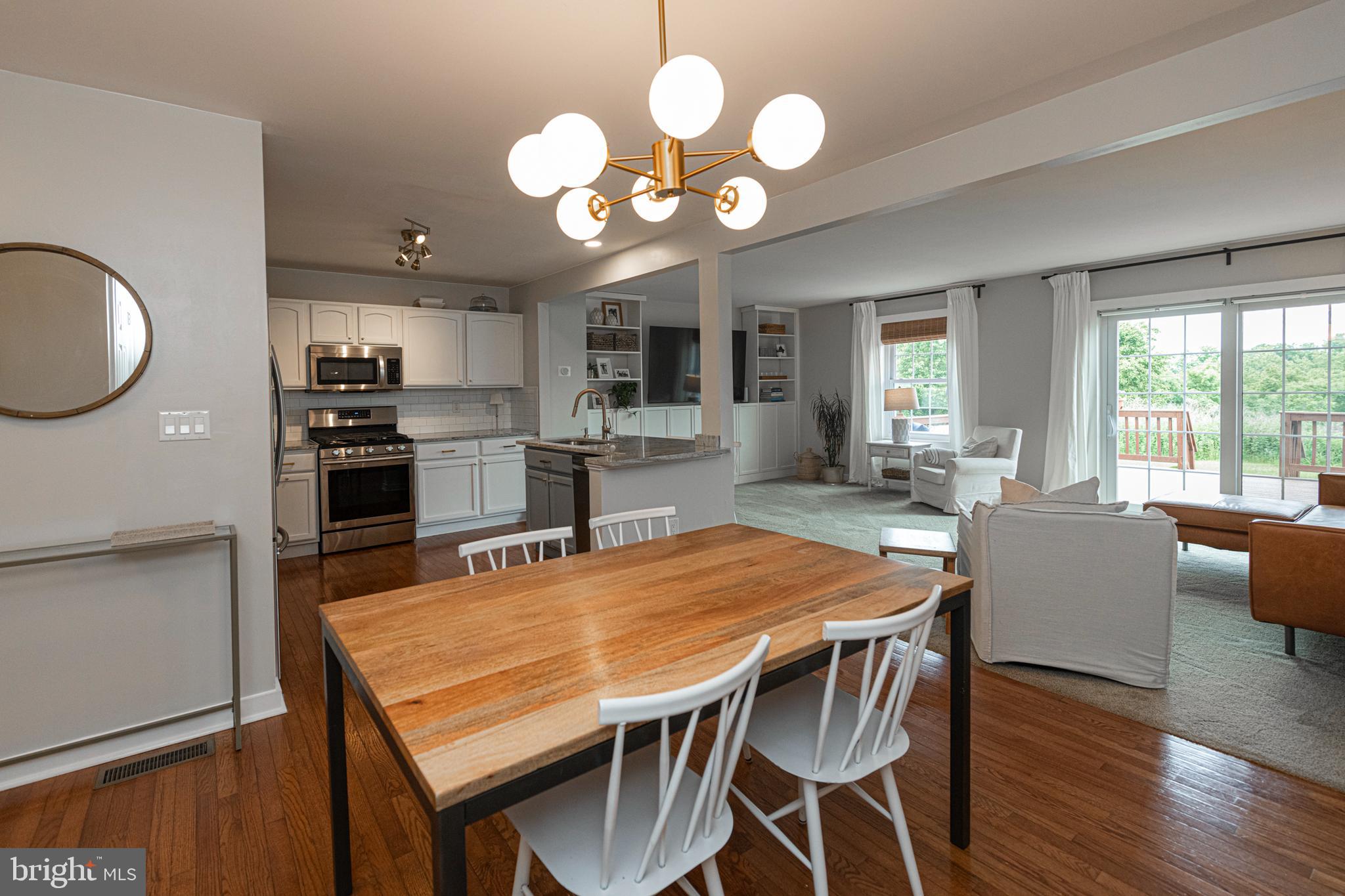 1053 ALMOND DRIVE 3