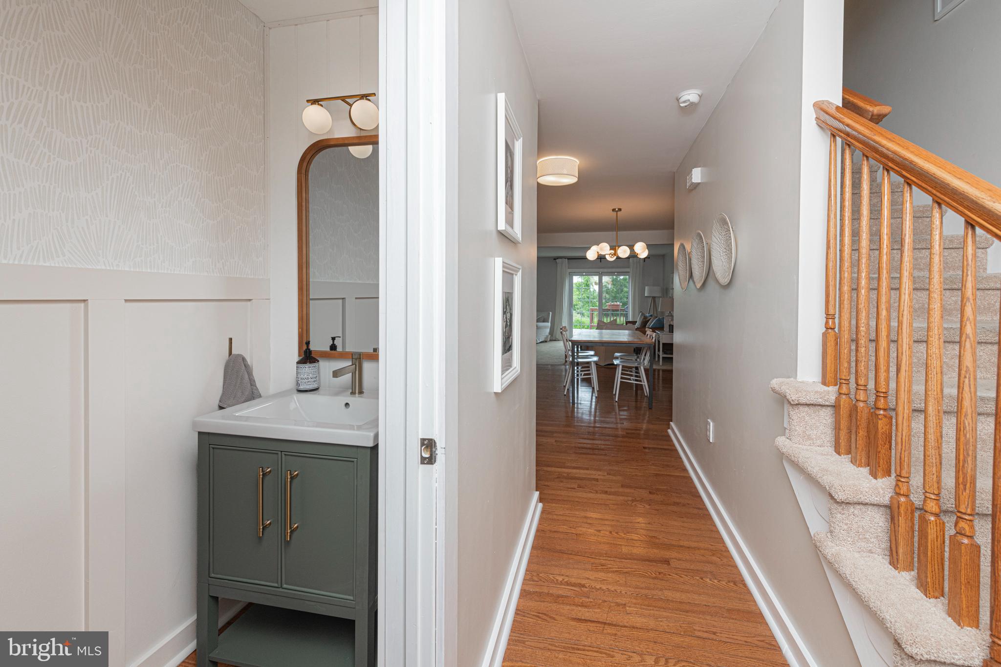 1053 ALMOND DRIVE 3