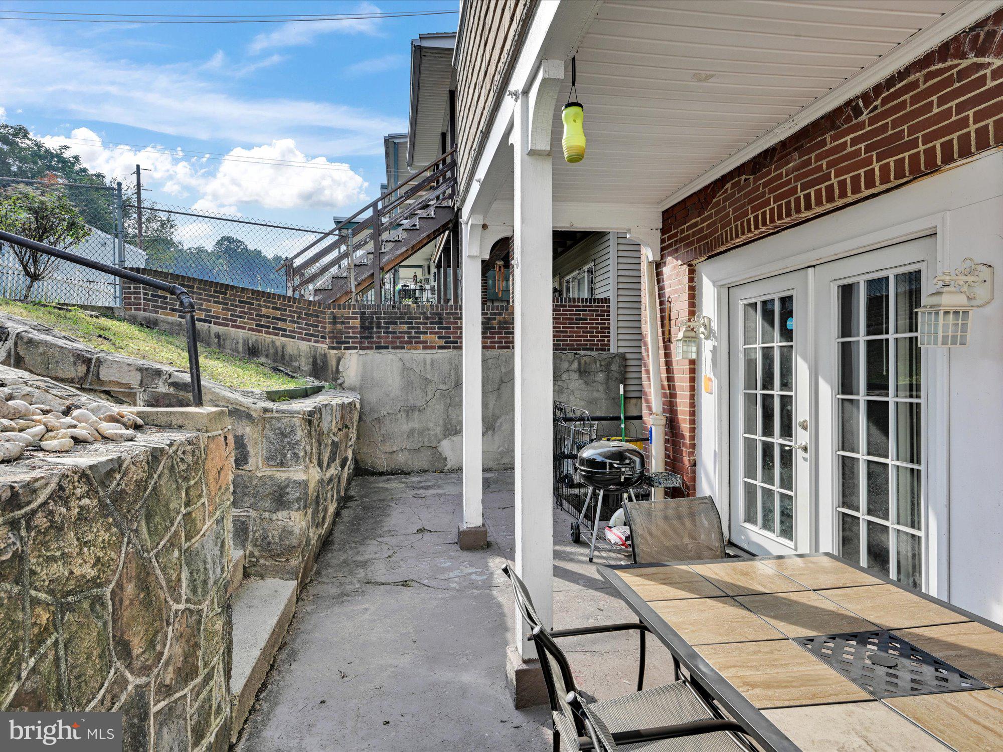 MINERSVILLE - Residential