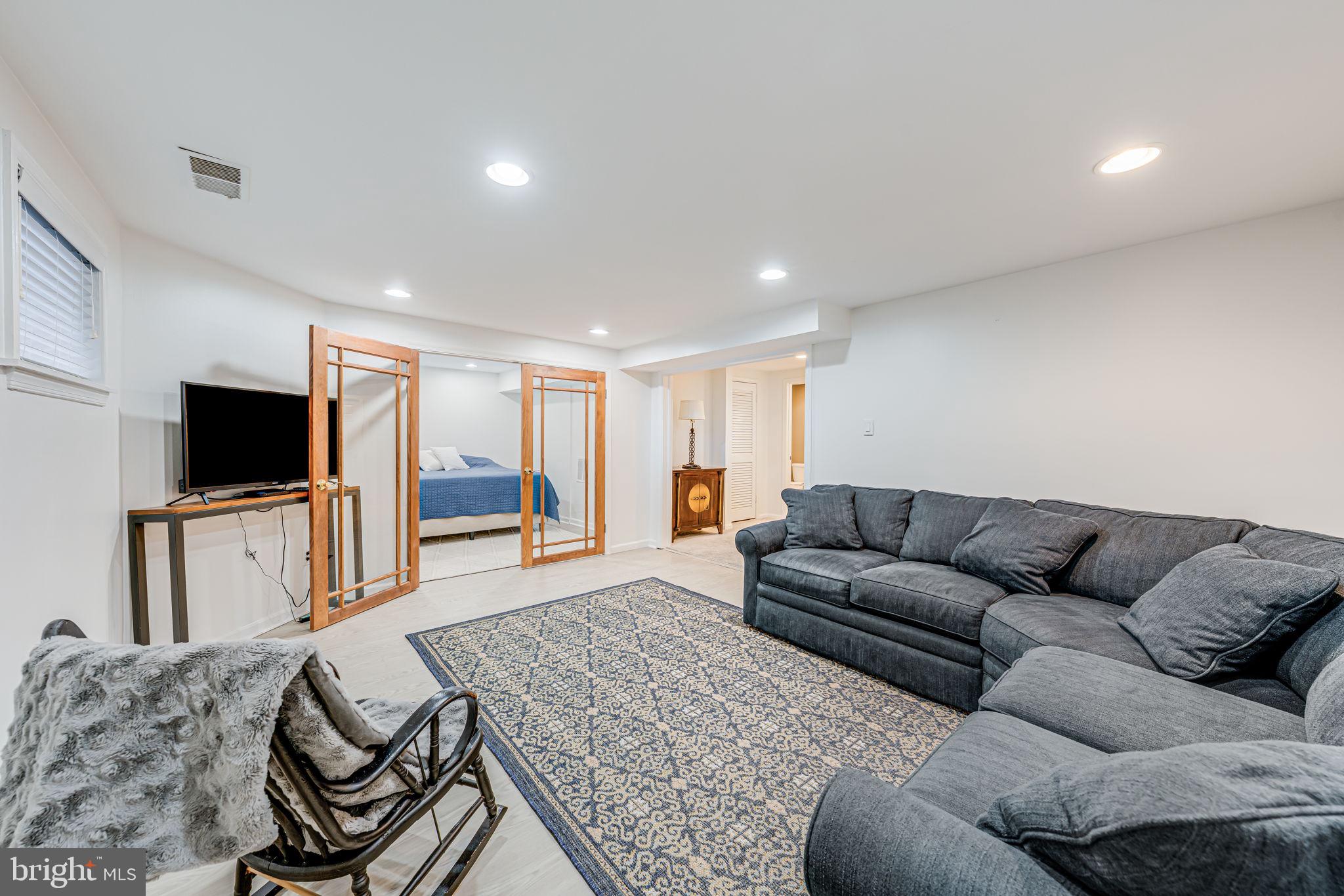 ARBOR GLEN - Residential