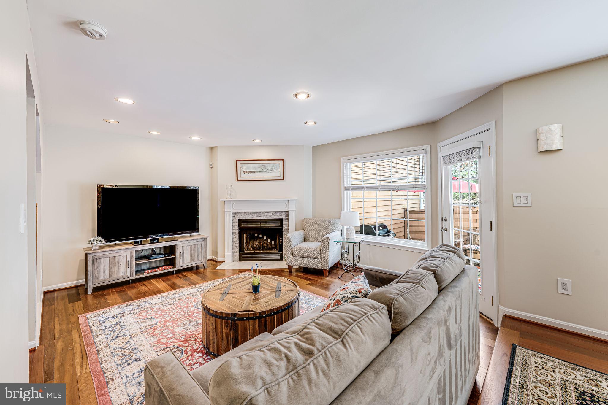 ARBOR GLEN - Residential