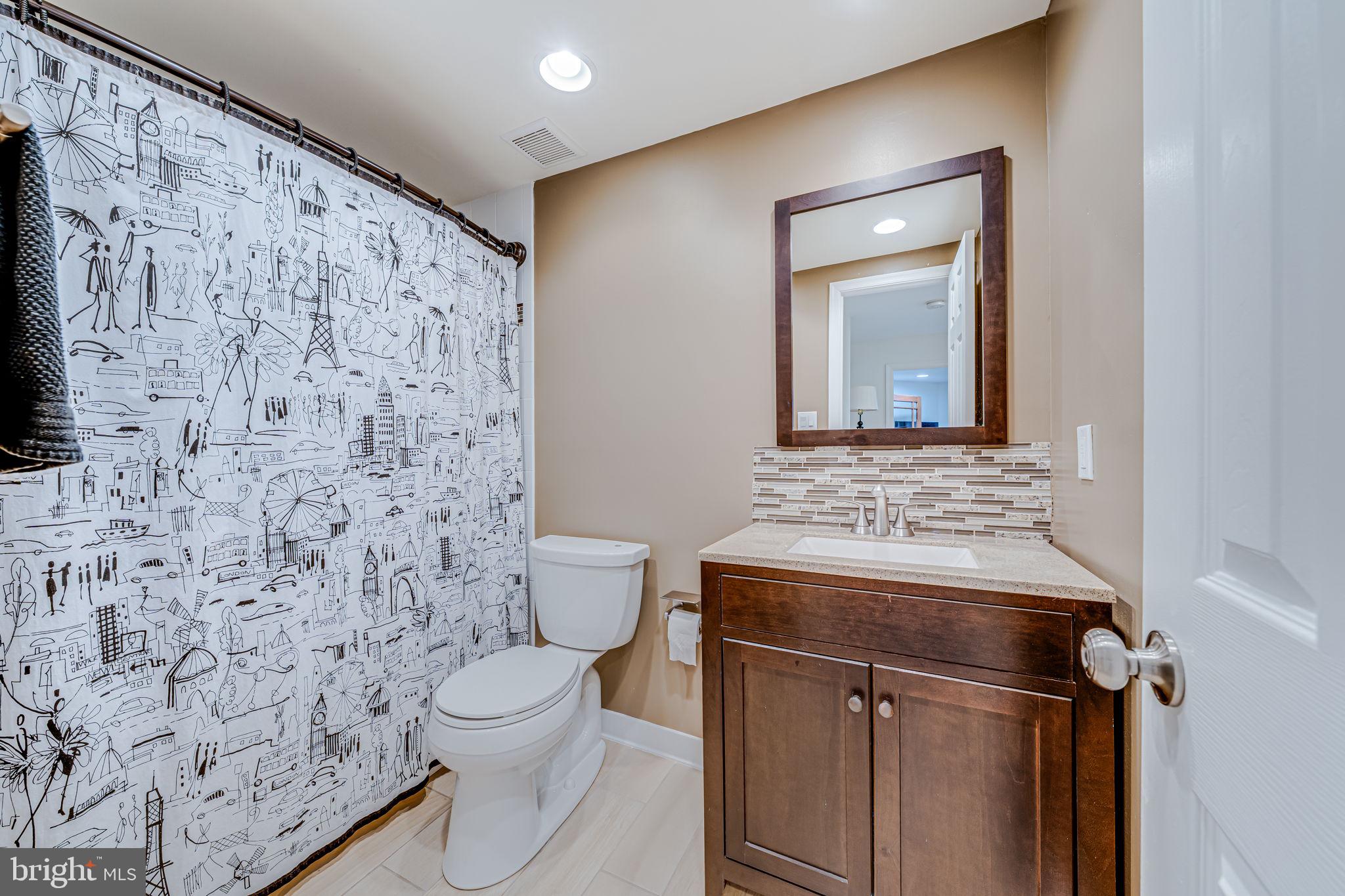 ARBOR GLEN - Residential