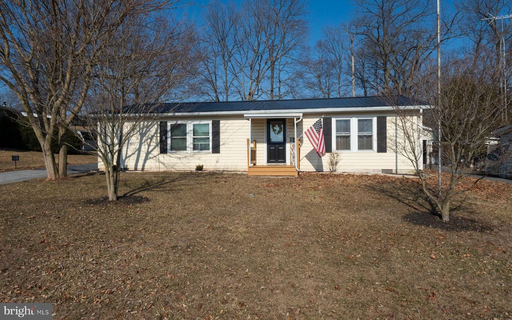 Photo of 27 Bill Dr, DENVER, PA 17517 (MLS # PALA2064824)