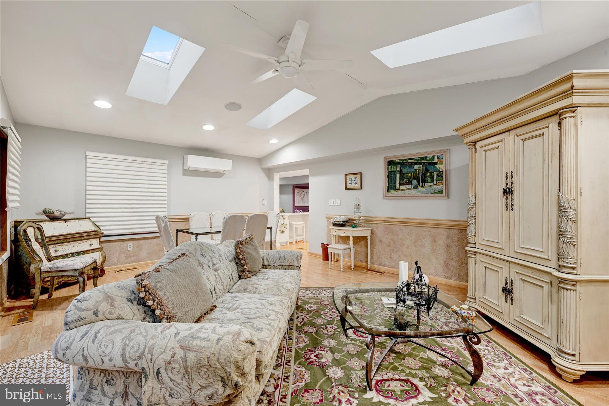 VELVET HILLS SOUTH - Residential