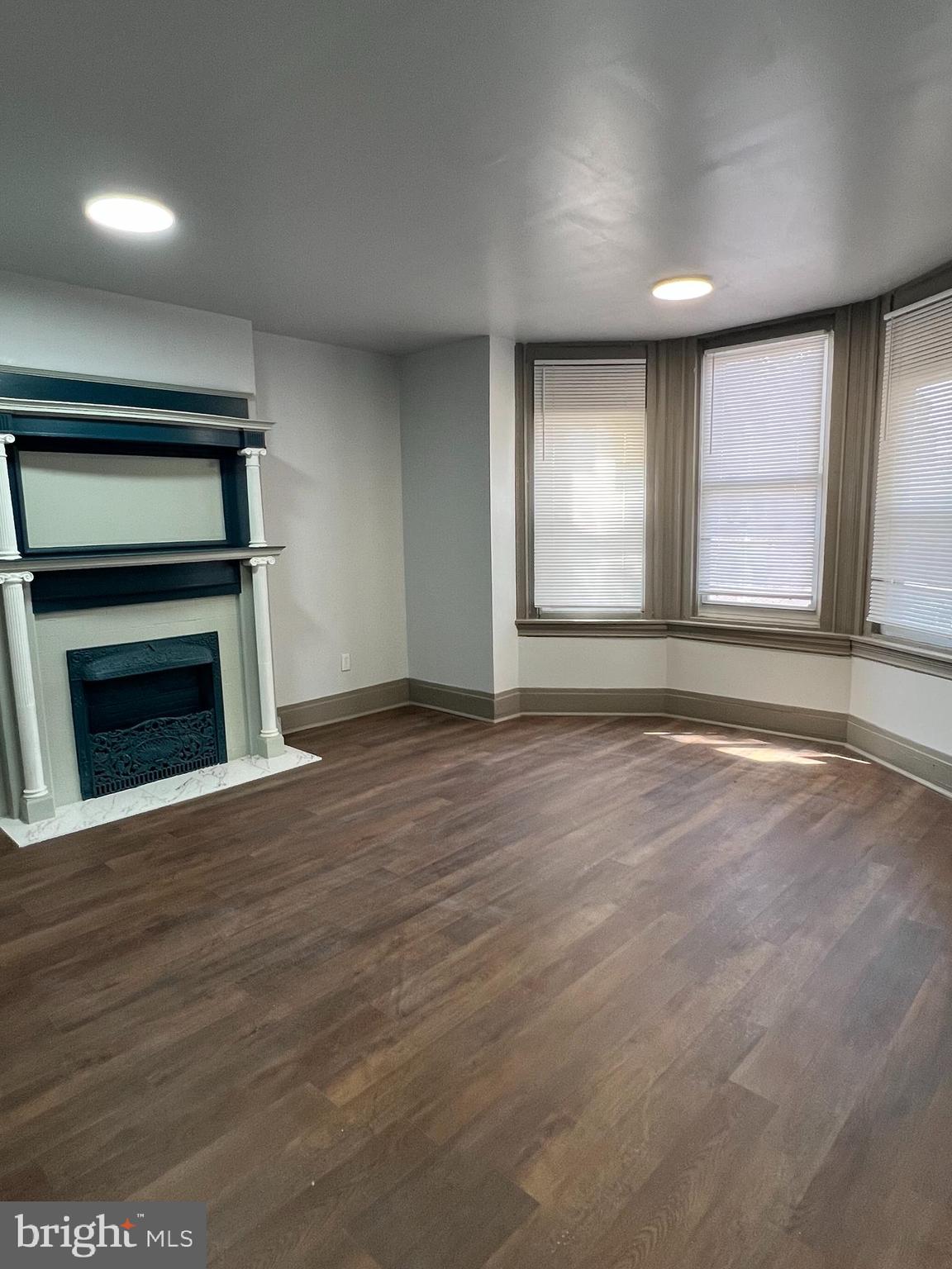 MILL CREEK - Residential