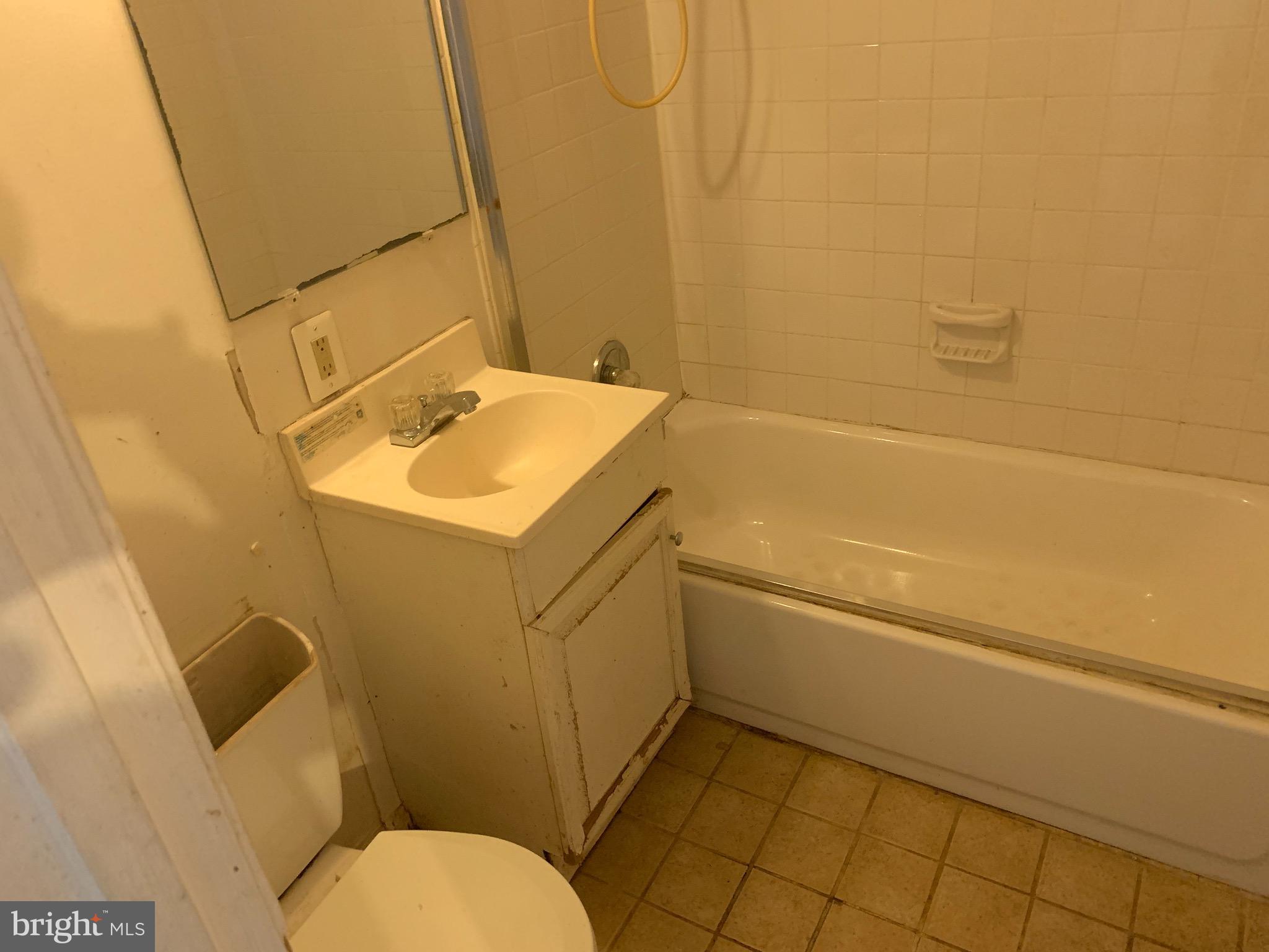 PINEWOOD GREENS - Residential