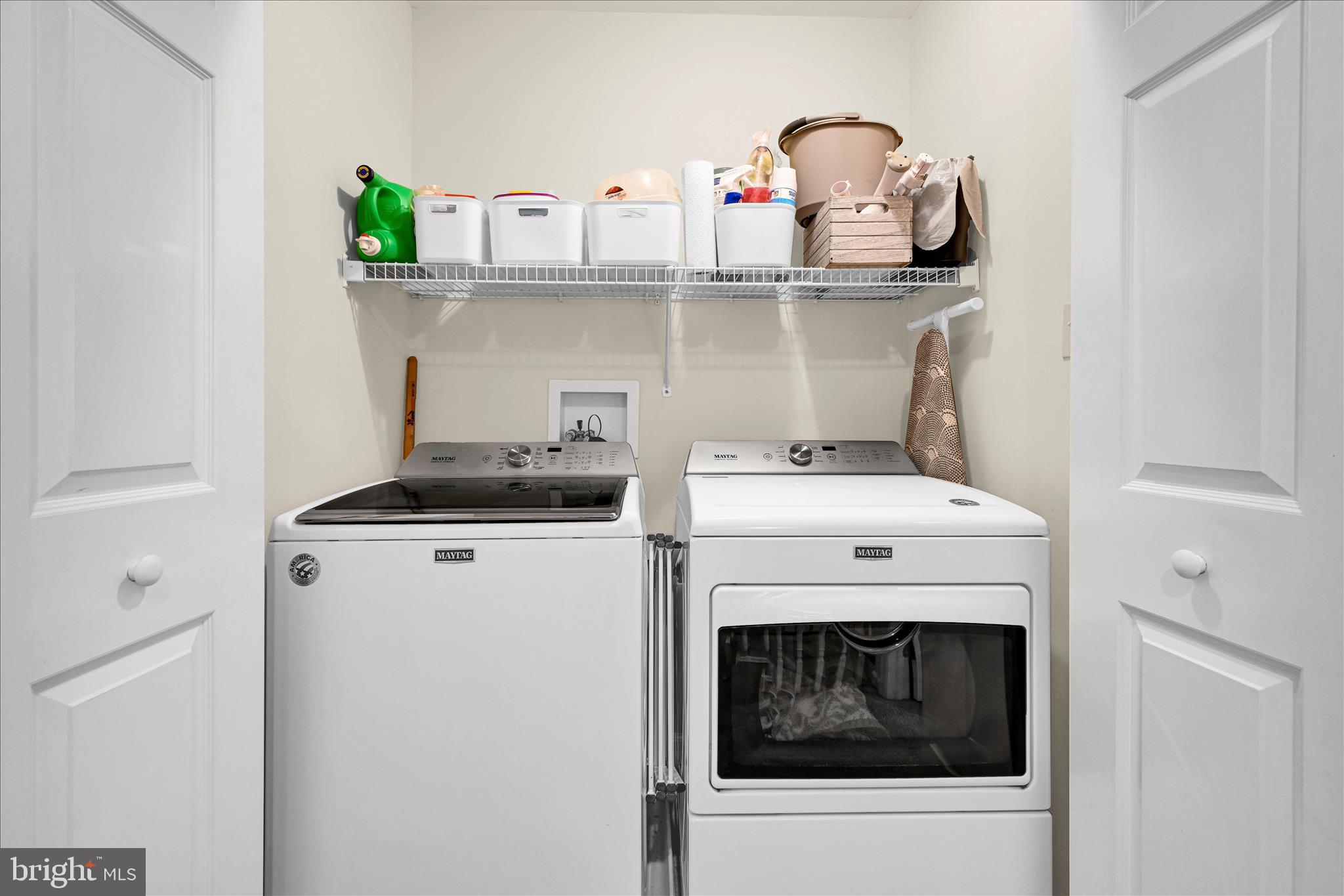 COUNTRY SQUIRE ESTATES - Residential