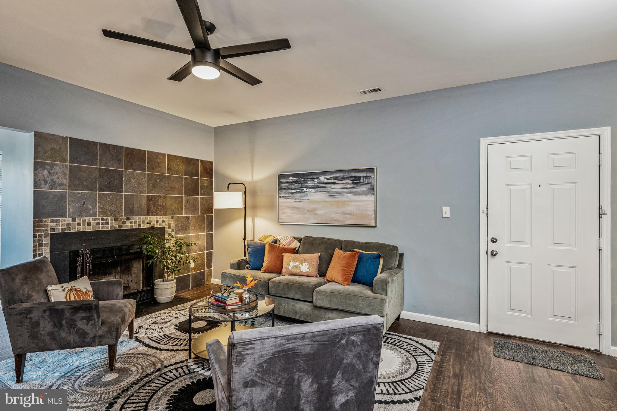 LIONS GATE - Residential