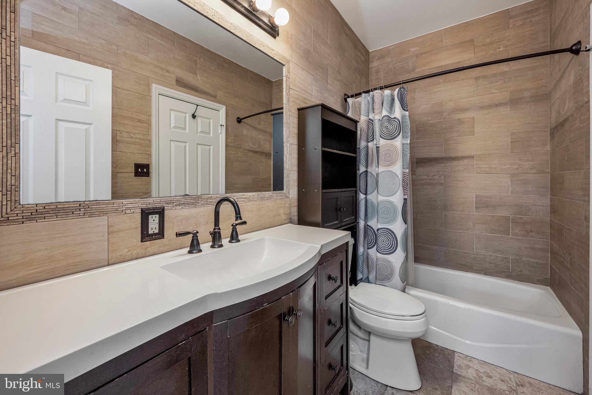 LIONS GATE - Residential