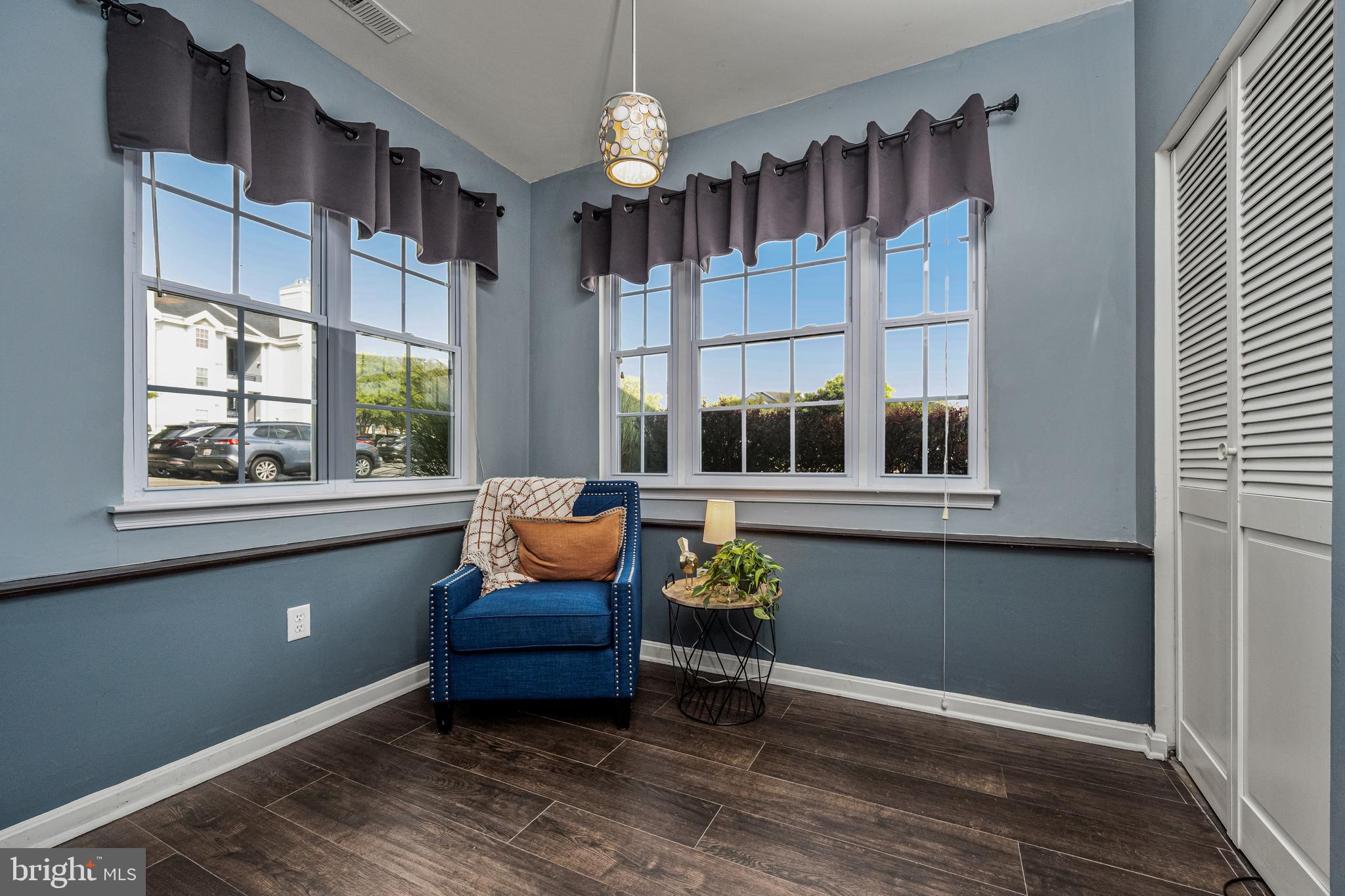 LIONS GATE - Residential