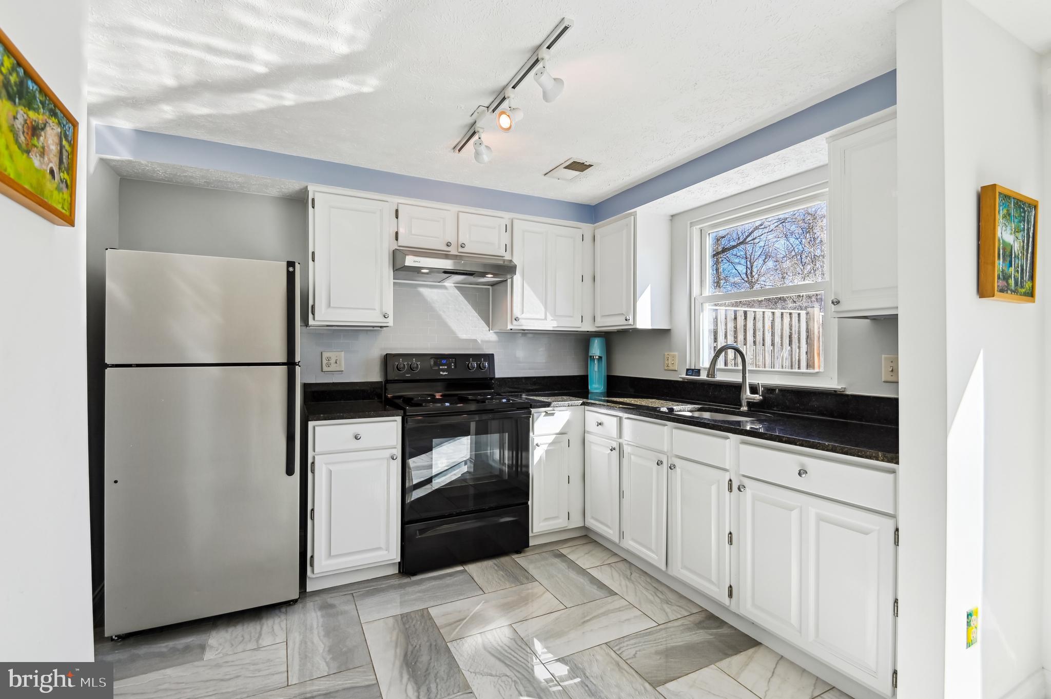 OWEN BROWN ESTATES - Residential