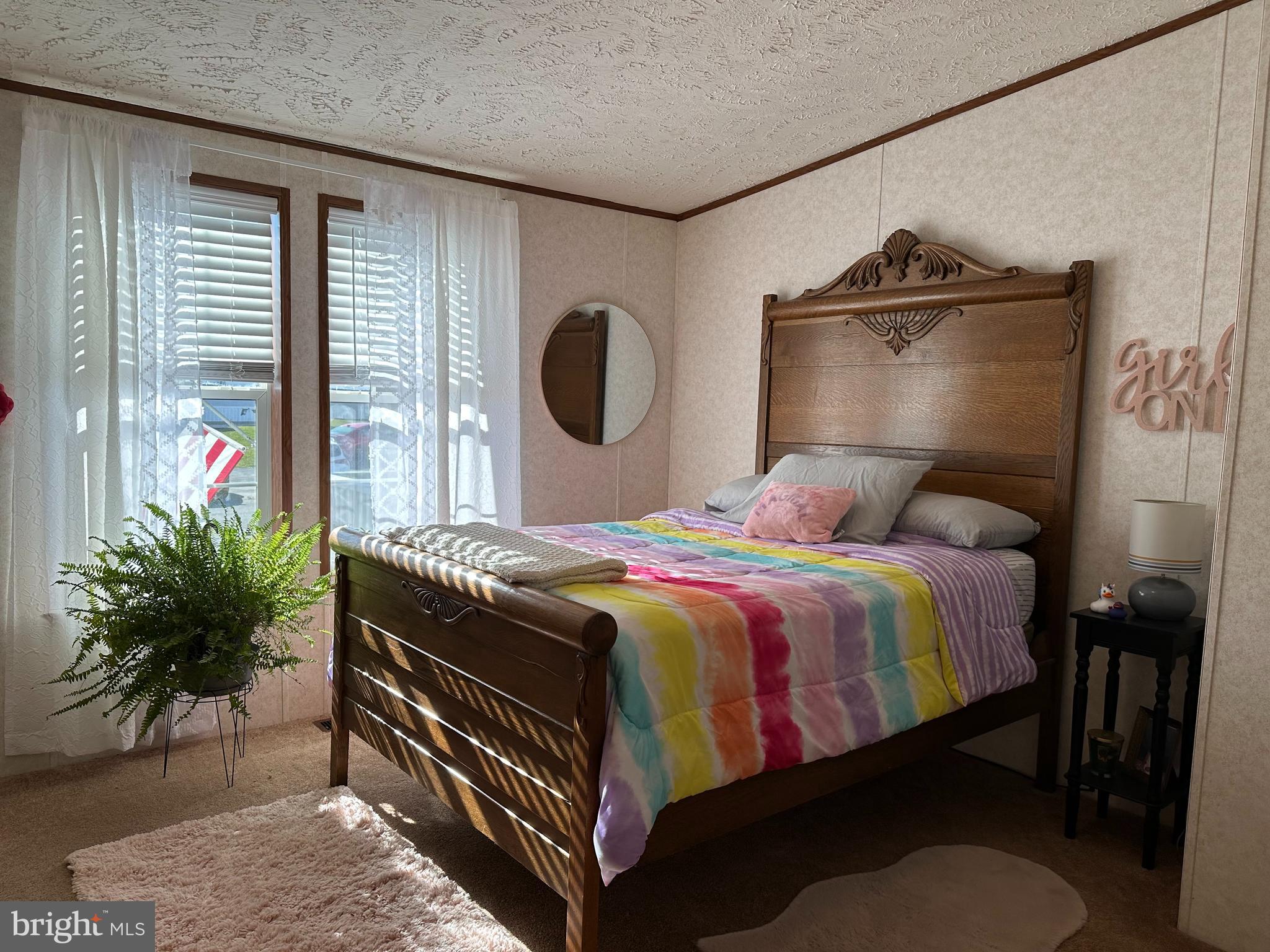 COLONIAL ESTATES - Residential