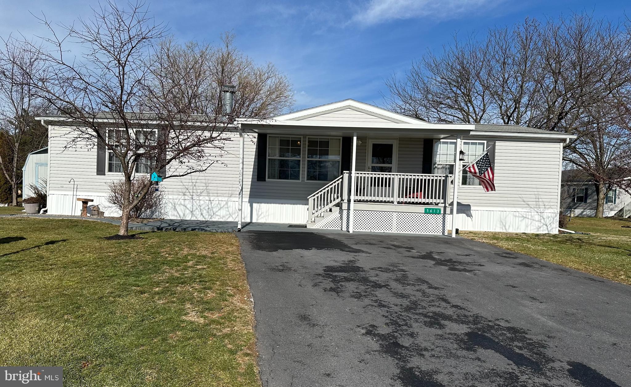 COLONIAL ESTATES - Residential