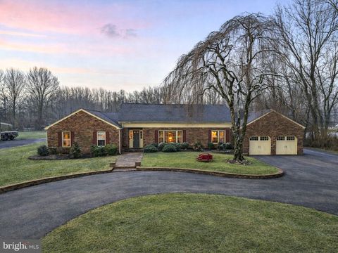 Photo of 402 Main Street, MANALAPAN, NJ 07726 (MLS # NJMM2004284)