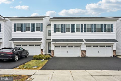 134 KNOCK HILL DRIVE ROYERSFORD PA 19468