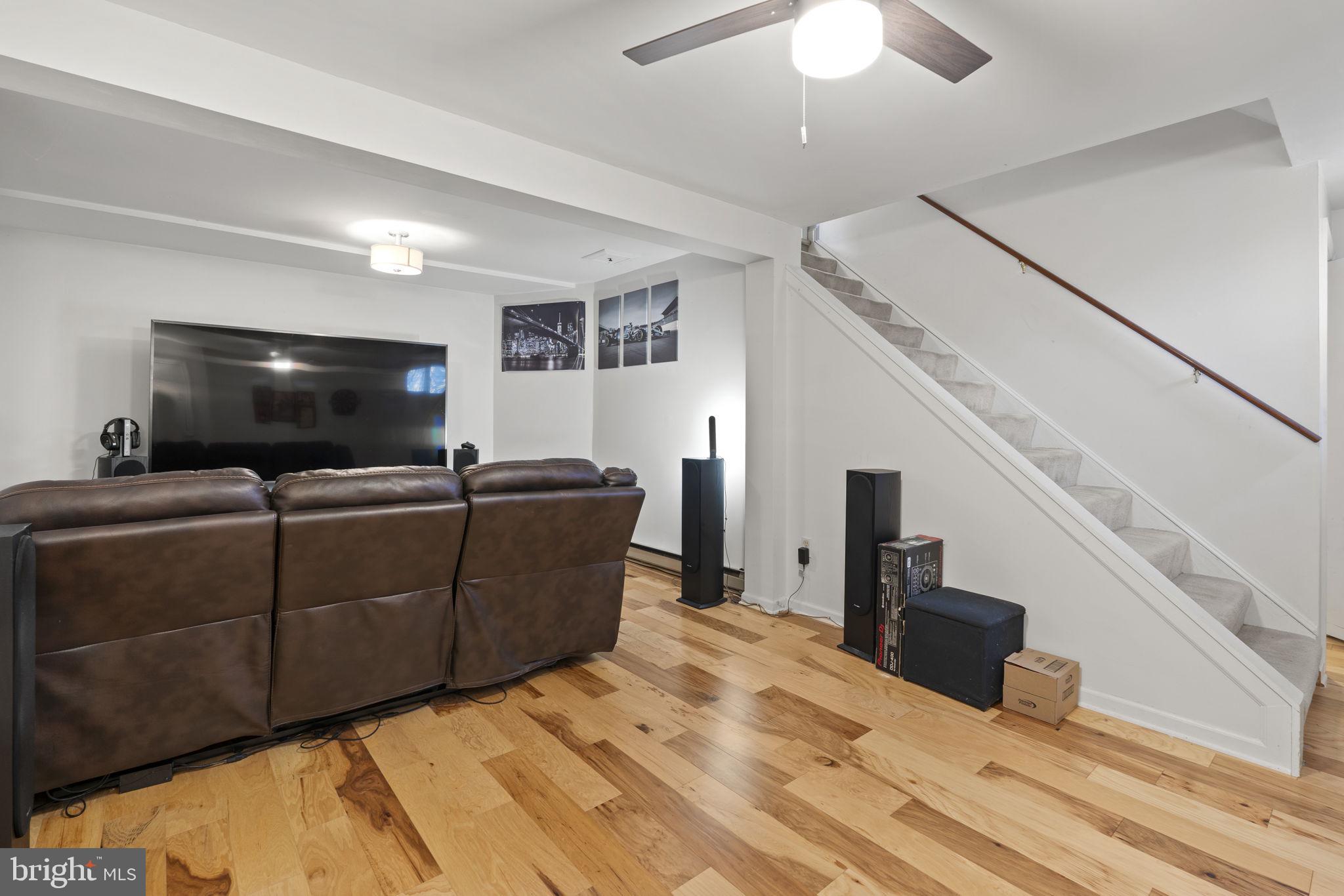 COURTS OF PINEHURST - Residential